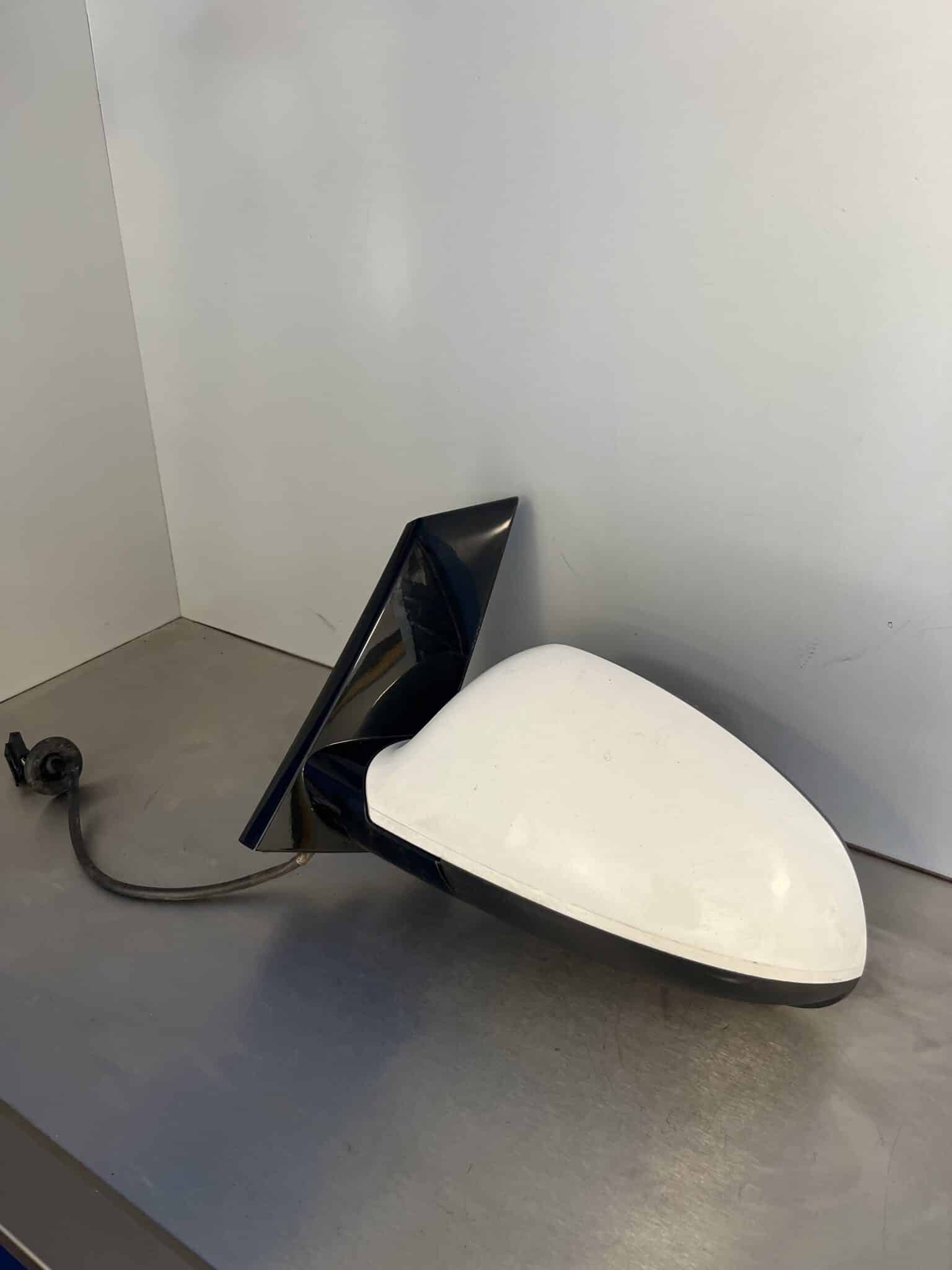 Vauxhall Astra GTC 2010-2016 3 Door Hatchback Near Side Electric Door Mirror – White Z40R Colour Code