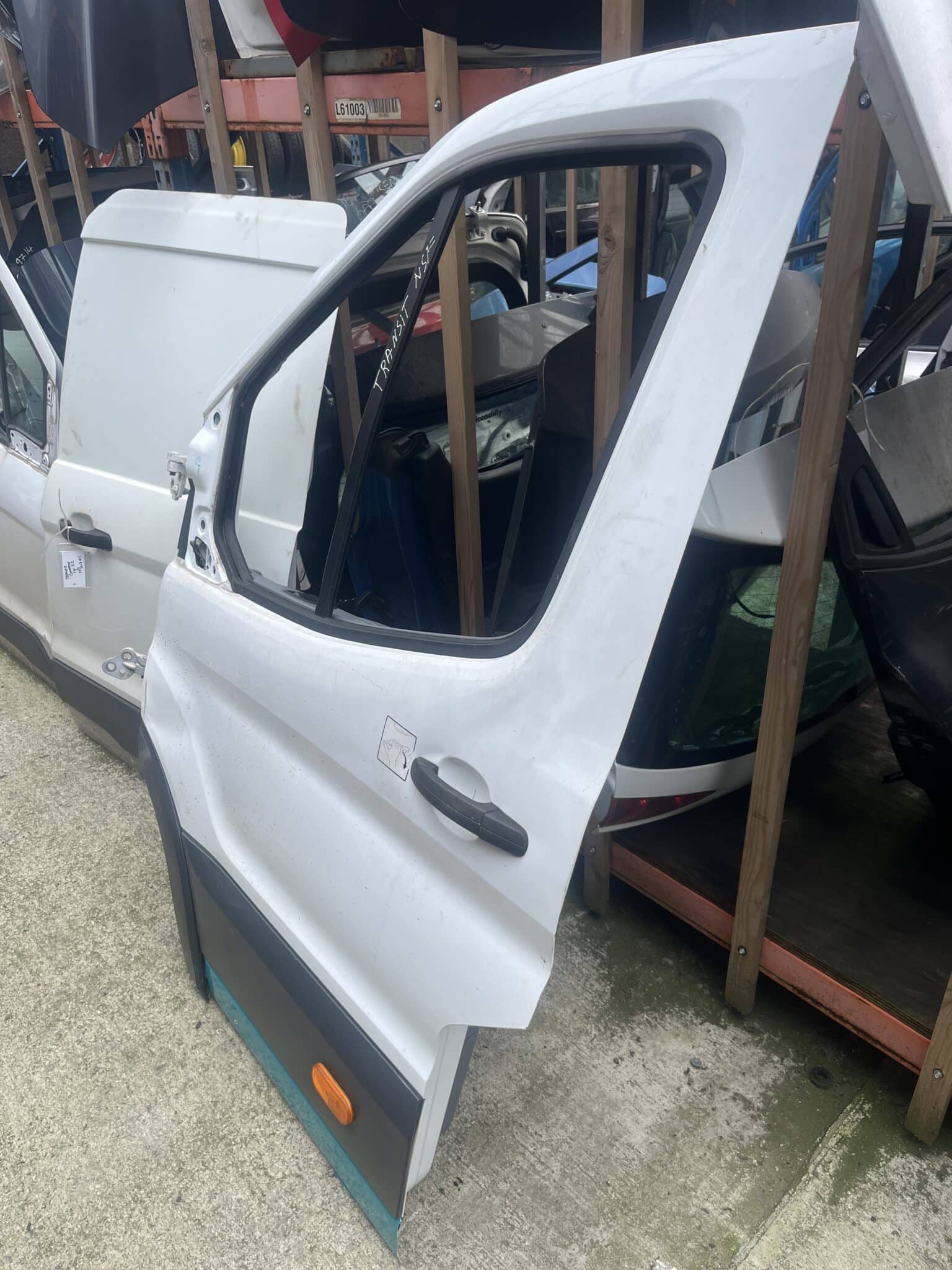 Ford Transit 2014-2019 Van Near Side Front Door – White – Door Has Dent See Pictures ( Call Office For Delivery Quote )