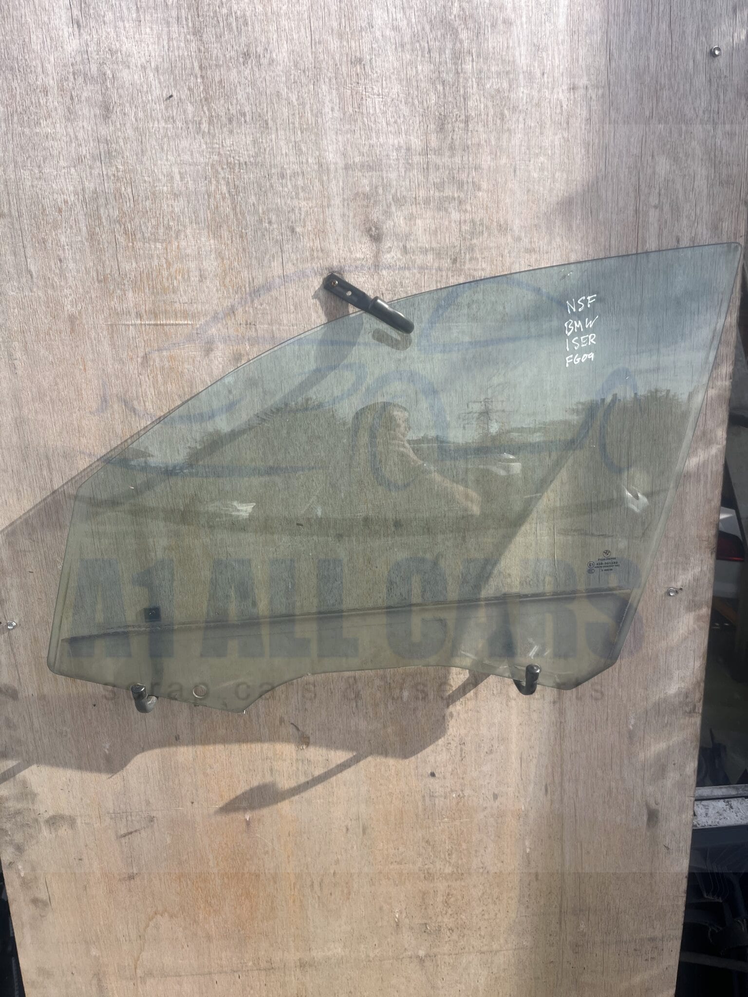 BMW 1 Series 2007-2011 5 Door Hatchback Near Side Front Door Glass