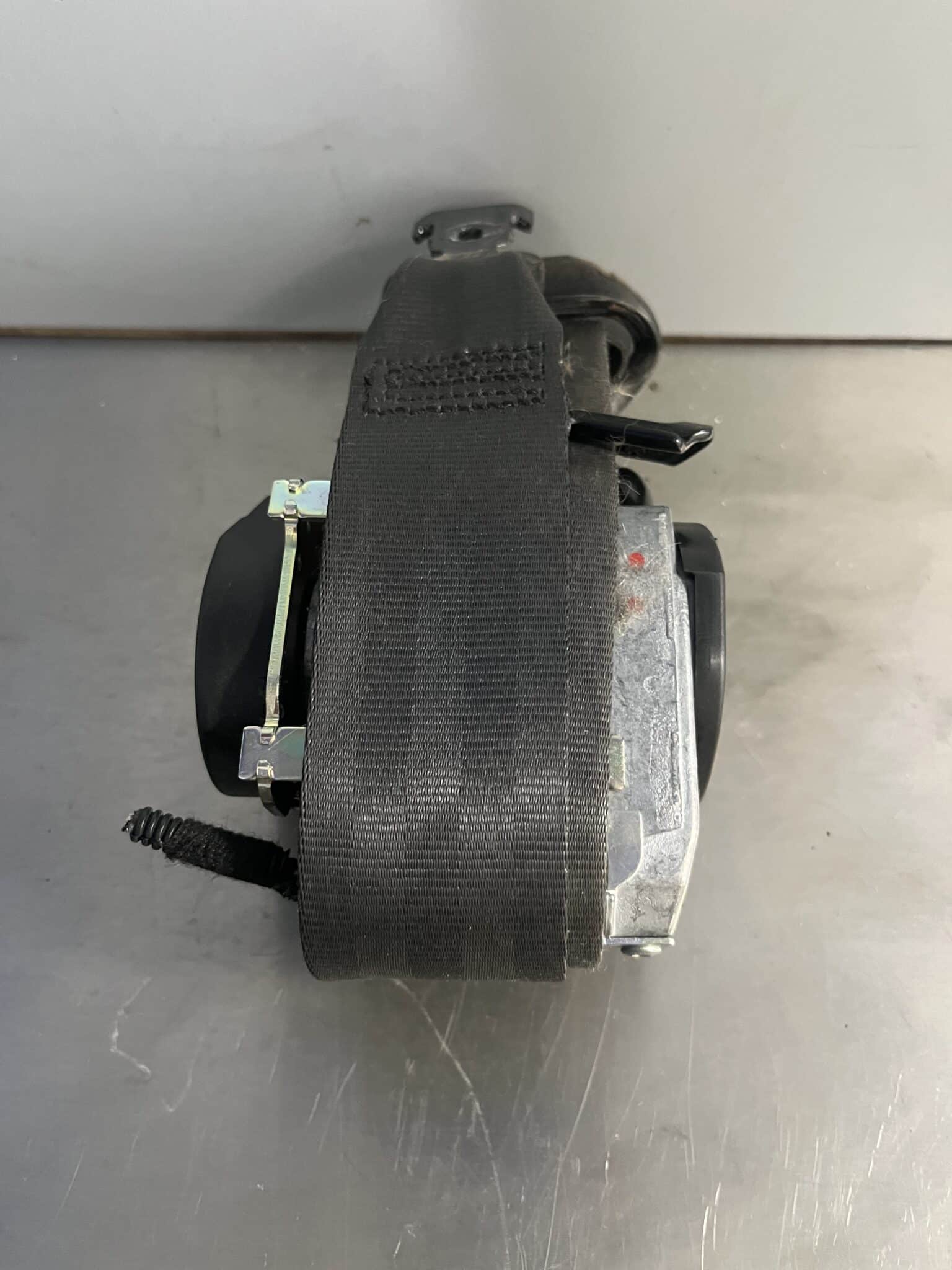 Vauxhall Astra GTC 2010-2015 3 Door Hatchback Off Side Front Seatbelt – 13443553