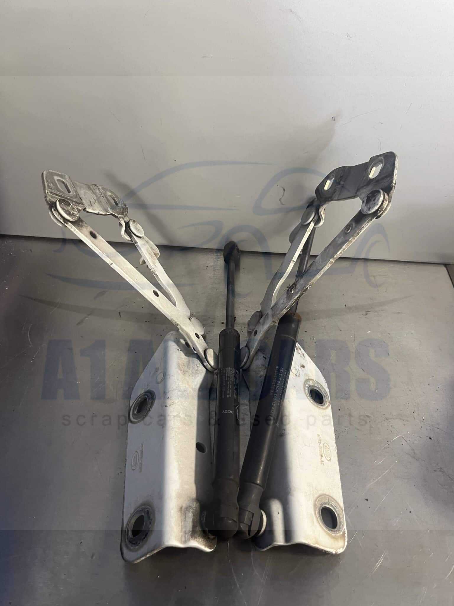 Range Rover Evoque 2011-2018 Bonnet Hinges – Pair 6H52-16801-AC / 6H52-16800-AC