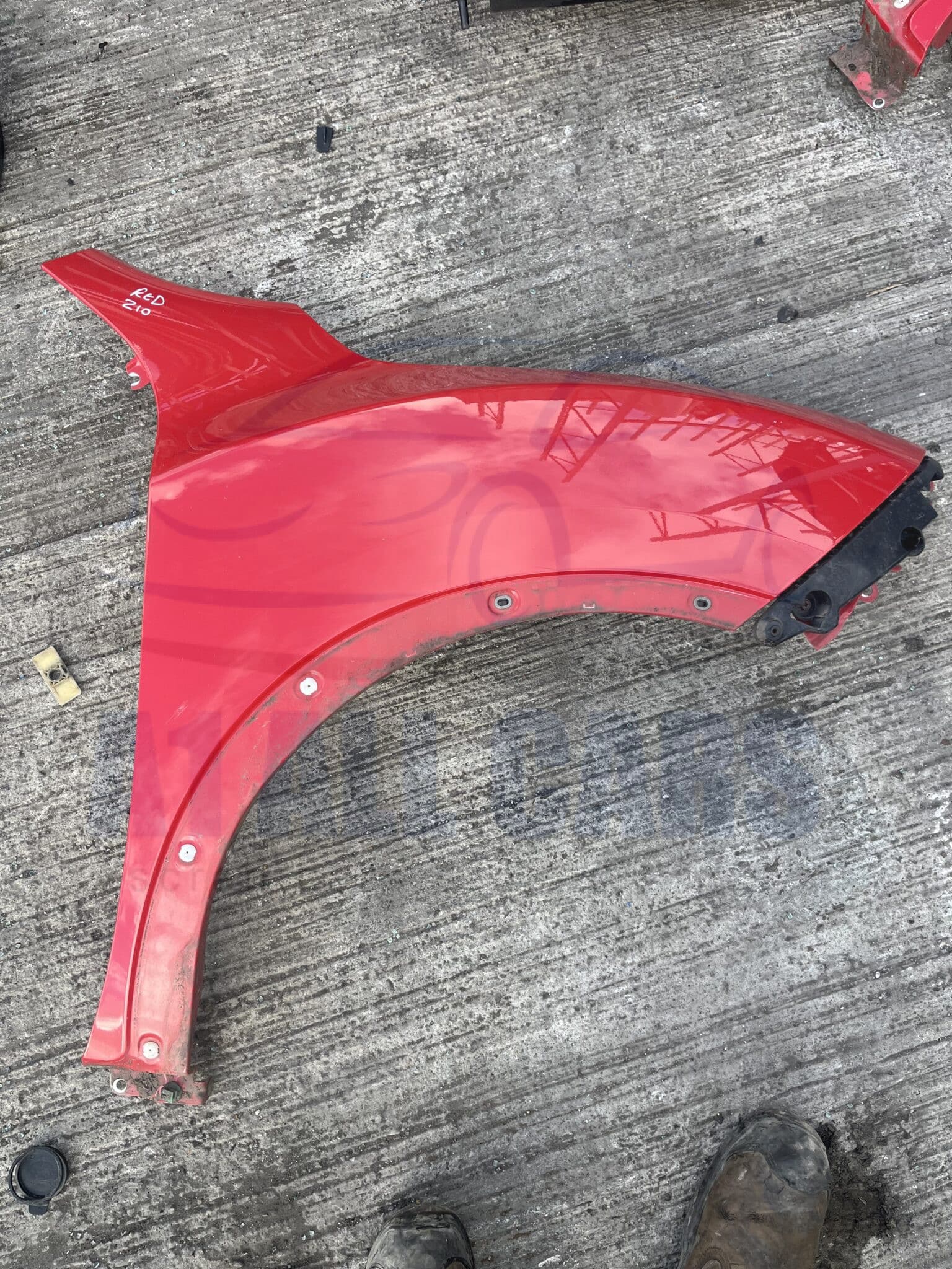 Nissan Juke 2014-2019 Off Side Wing – Red Z10 Colour Code ( Version With No Indicator )