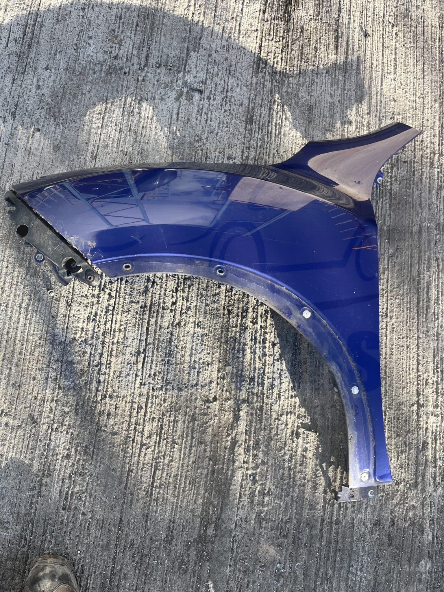 Nissan Juke 2014-2019 Near Side Wing – Blue RBN Colour Code ( Version With No Indicator )