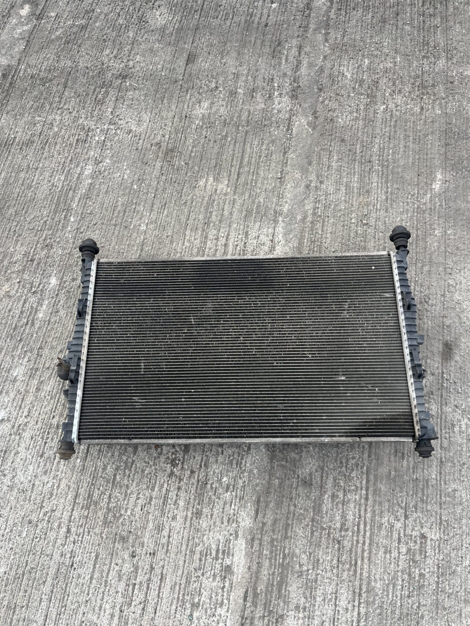 Ford Transit 2014-2019 MK8 2.0 Diesel Radiator With Fan ( Non AC Version )