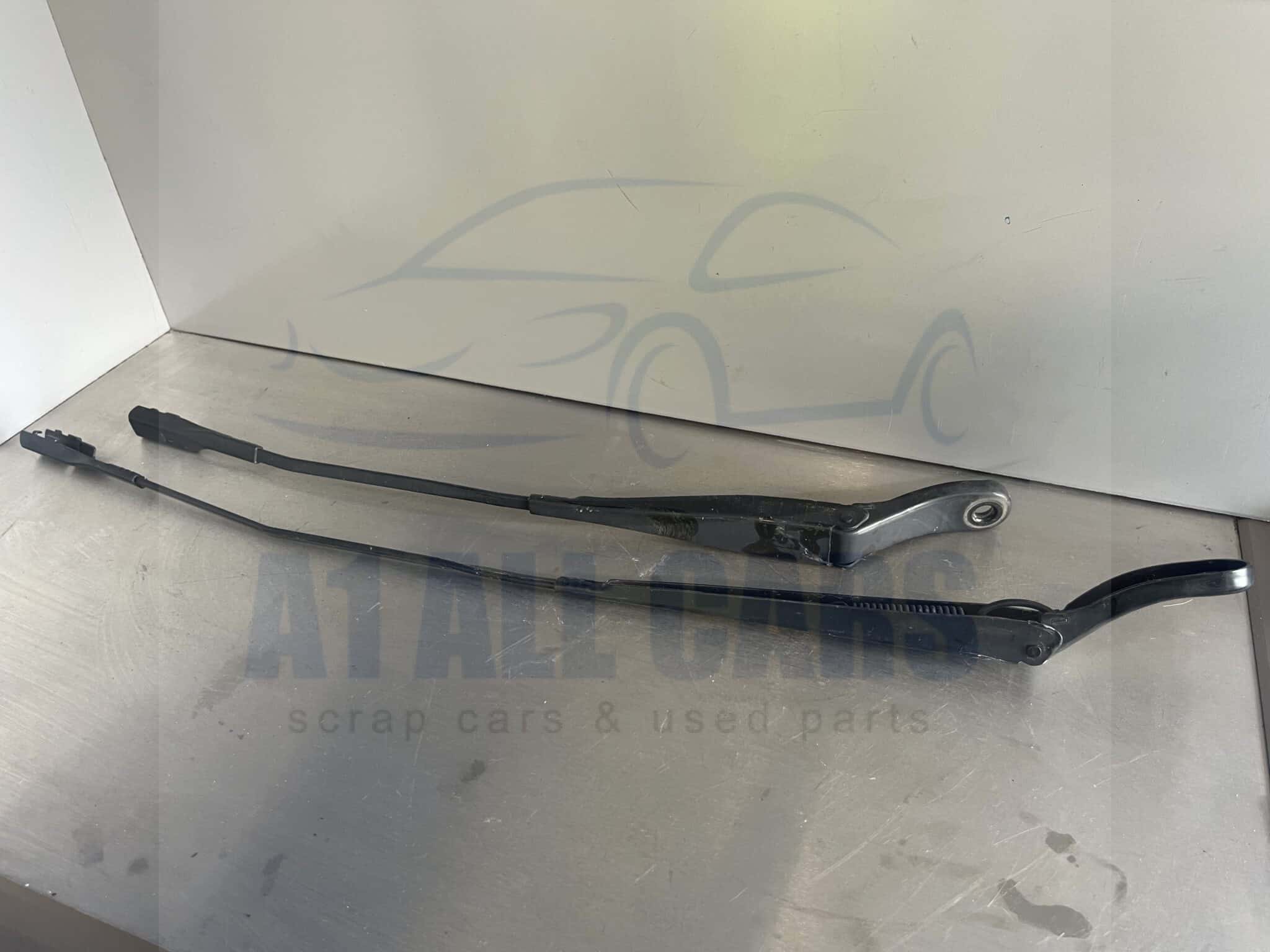 Vauxhall Crossland 2017-2021 Front Wiper Arms – Pair