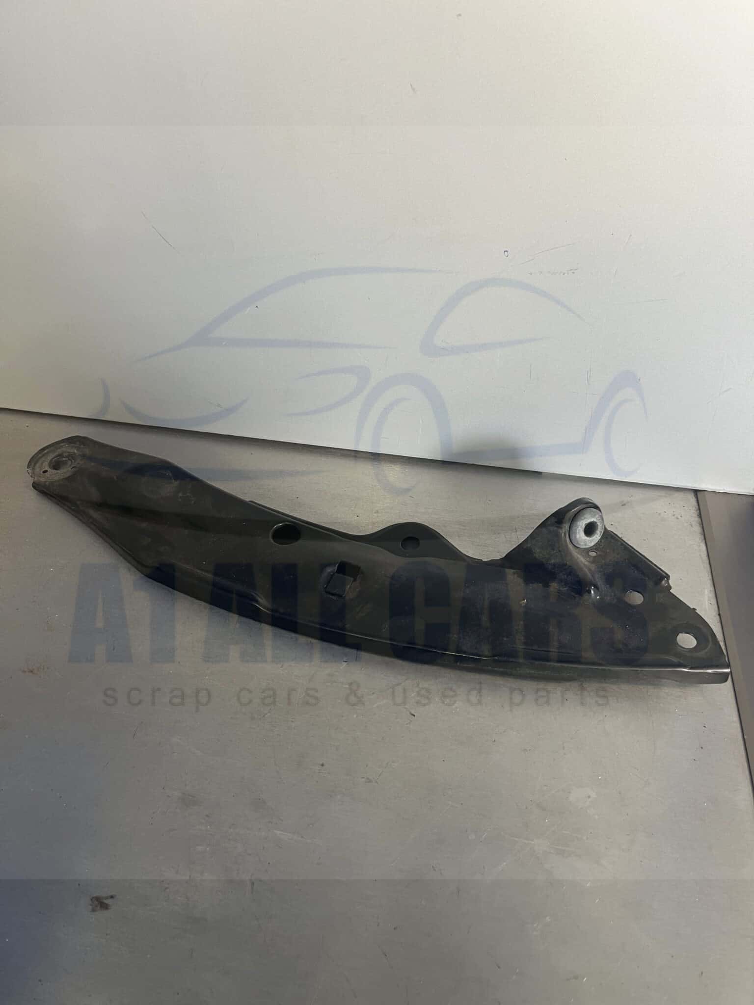 Volkswagen Golf 2020-2025 MK8 Off Side Headlamp Bracket