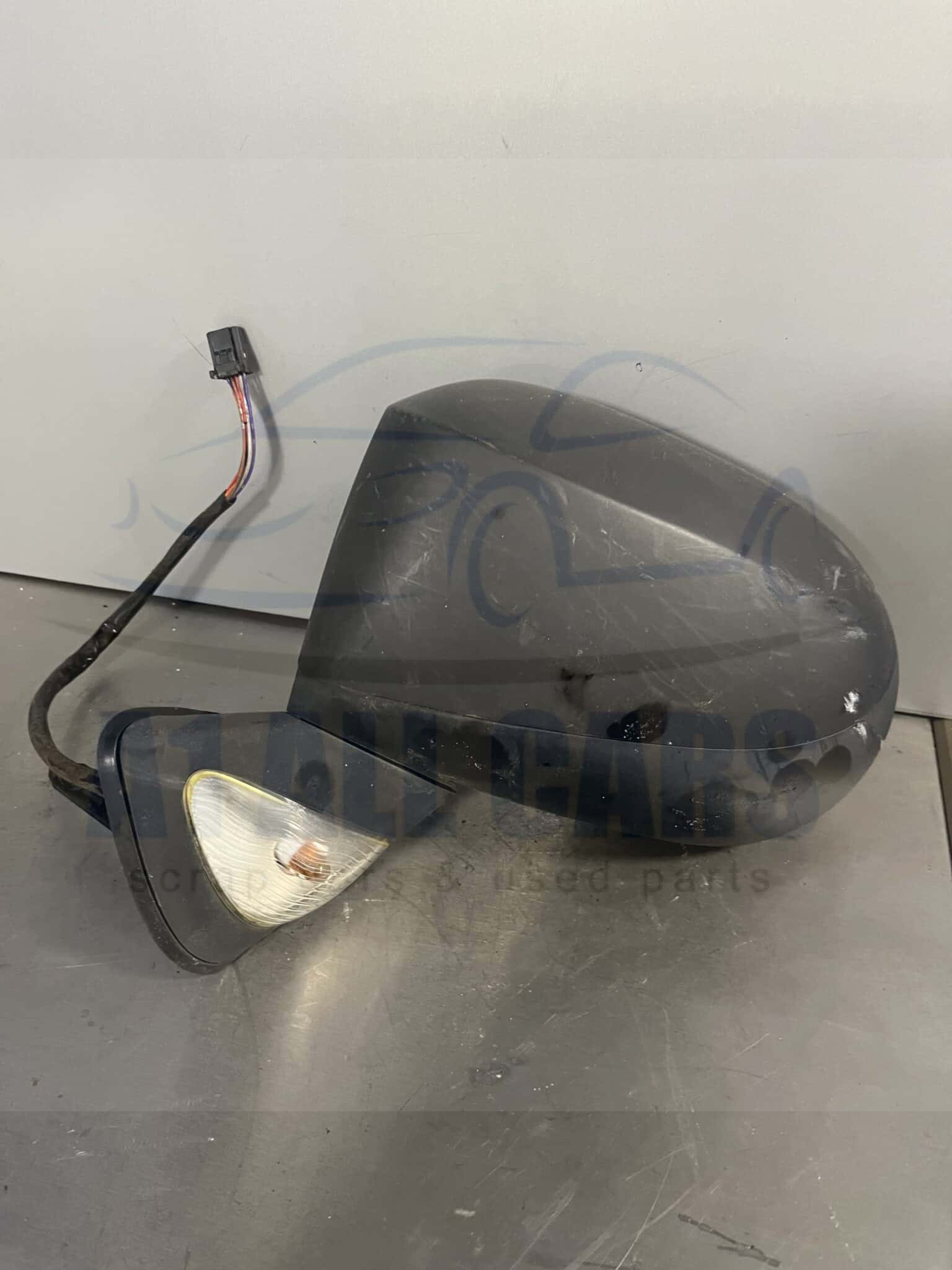 Renault Modus Grand 2008-2012 Near Side Electric Door Mirror – Black Plastic