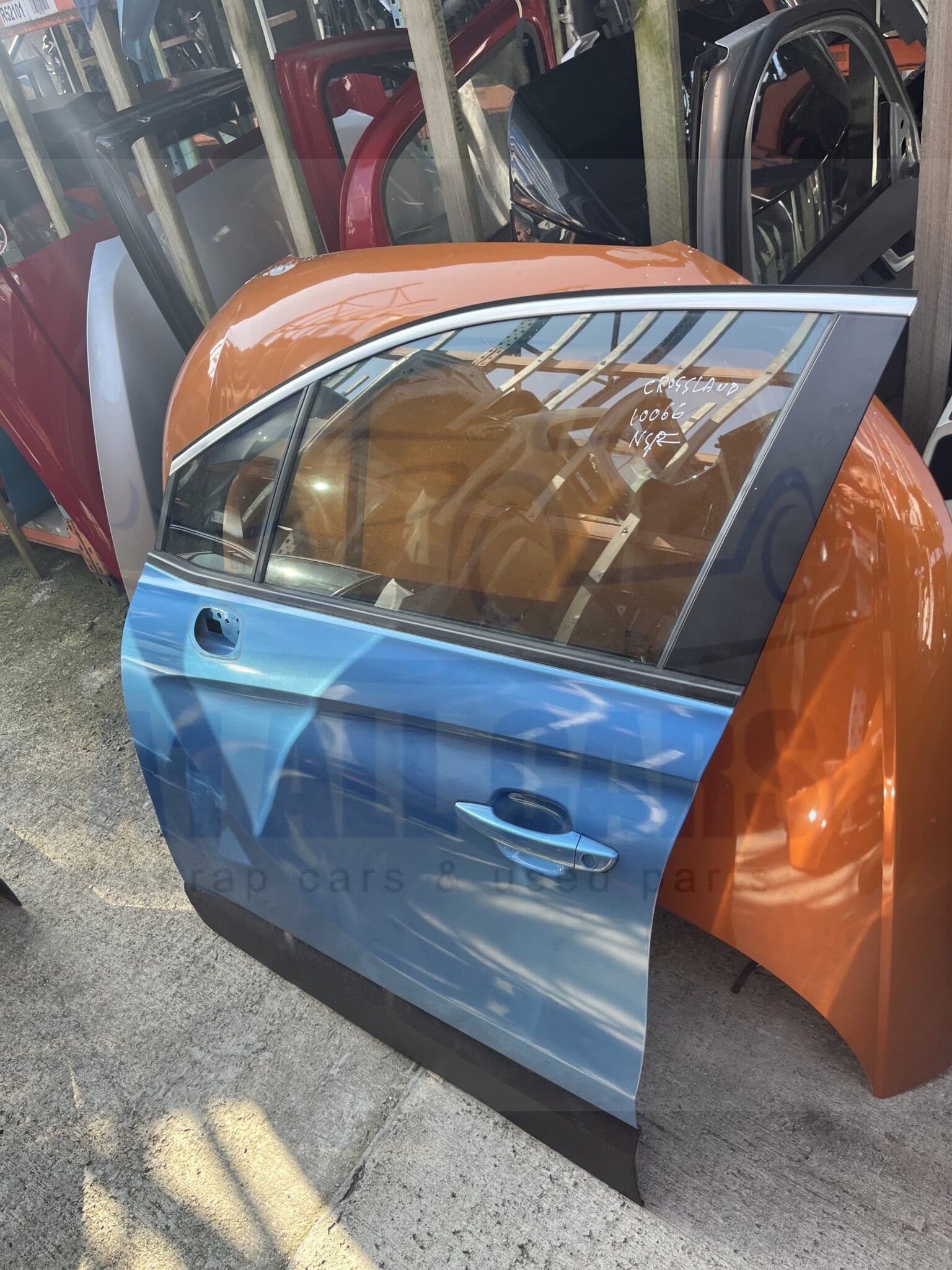 Vauxhall Crossland 2017-2021 5 Door Hatchback Near Side Front Door – Blue Z22V Colour Code ( Call Office For Delivery Quote )