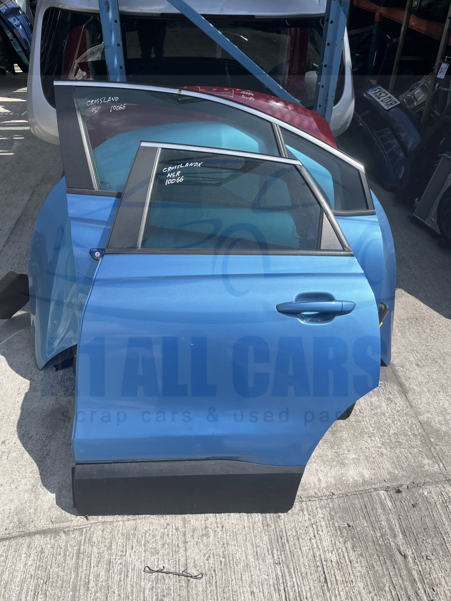 Vauxhall Crossland 2017-2021 5 Door Hatchback Near Side Rear Door – Blue Z22V Colour Code ( Call Office For Delivery Quote ) Small Mark See Pics