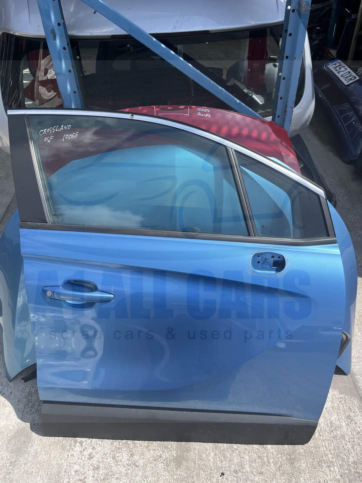 Vauxhall Crossland 2017-2021 5 Door Hatchback Off Side Front Door – Blue Z22V Colour Code ( Call Office For Delivery Quote )