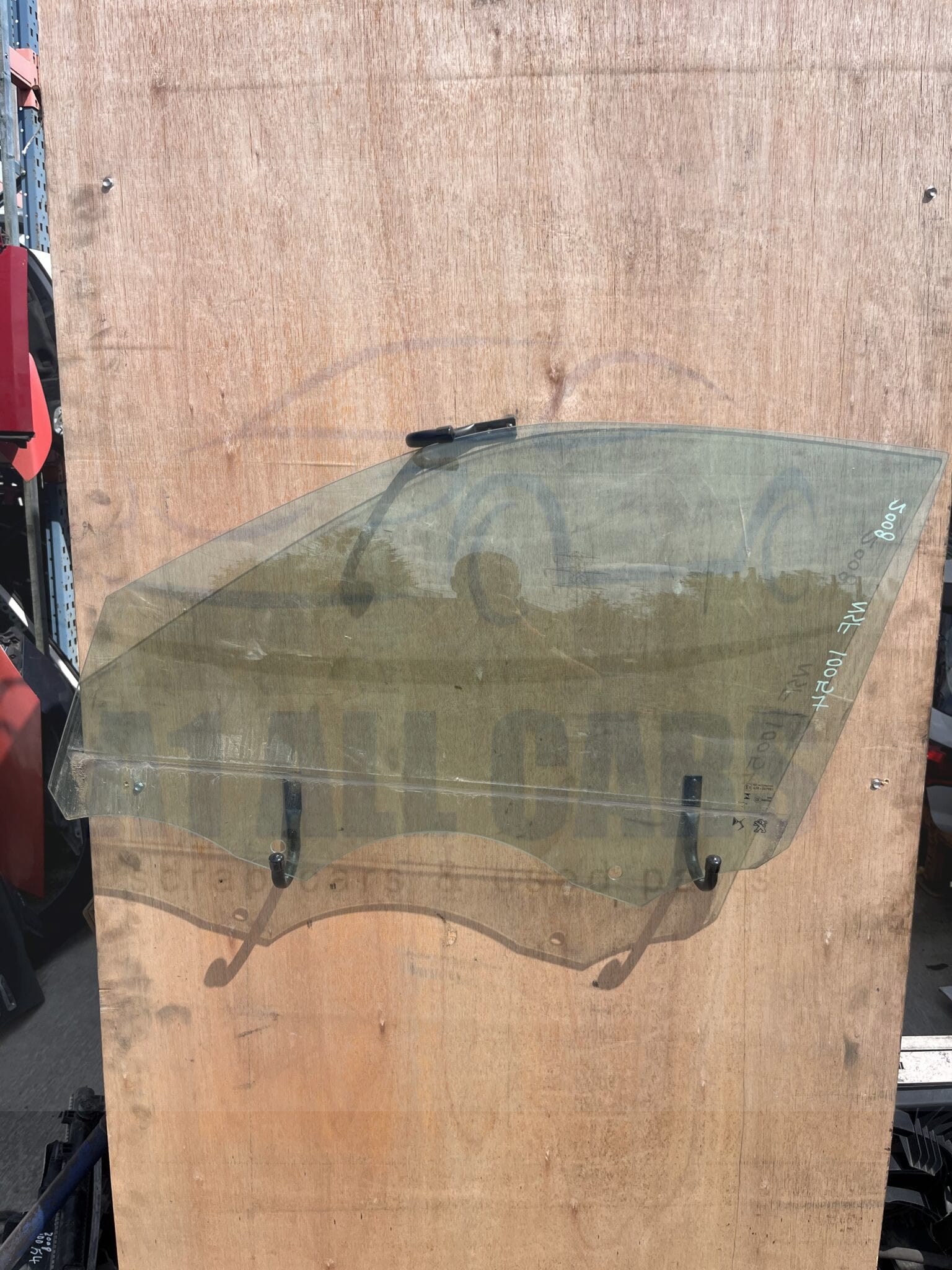Peugeot 2008 2019-2026 5 Door Hatchback Near Side Front Door Glass
