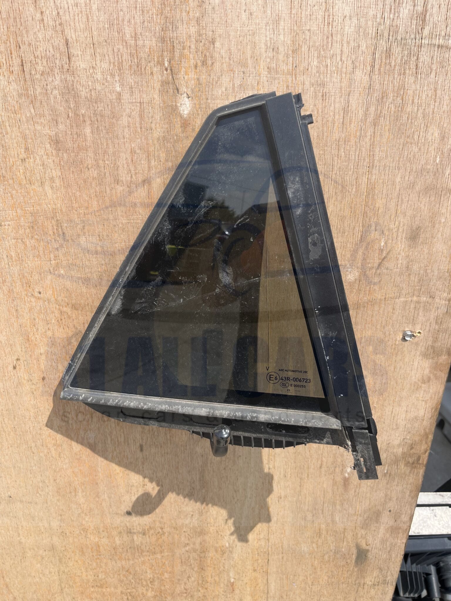 Peugeot 2008 2019-2026 5 Door Hatchback Off Side Rear Door 1/4 Glass ( Tinted )