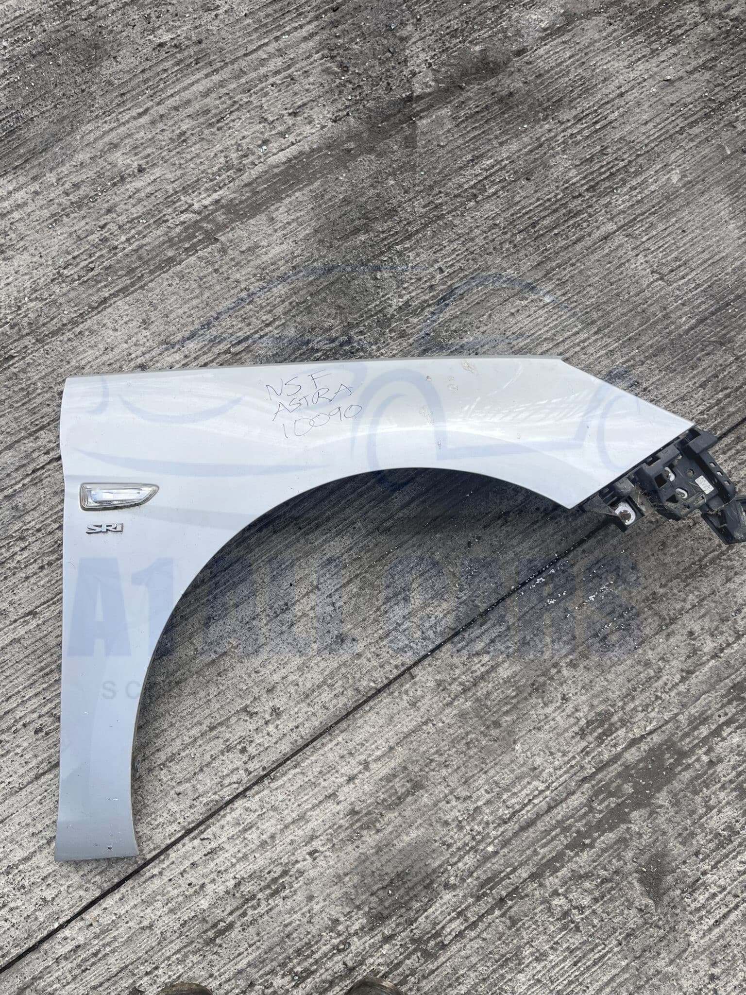 Vauxhall Astra 2015-2021 5 Door Hatchback / Estate Off Side Wing – Silver Z176 Colour Code