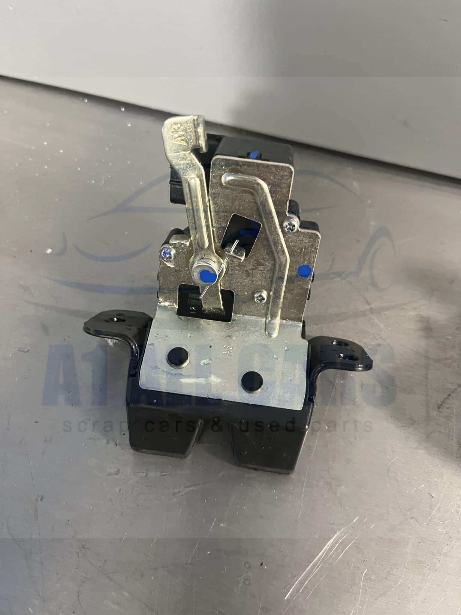 Hyundai i10 / i20 2020-2025 Hatchback Tailgate Locking Mechanism – 81230C8500