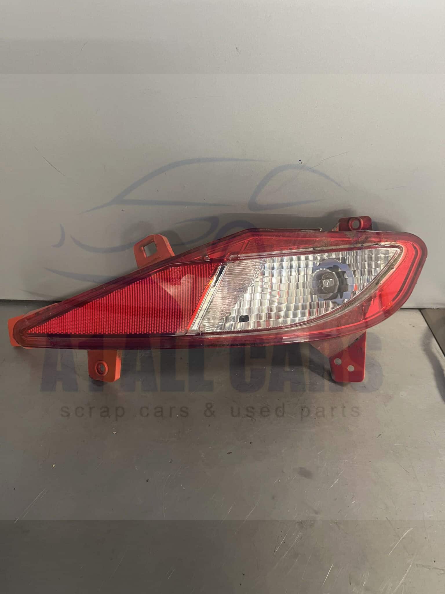 Hyundai i20 2020-2025 Hatchback Near Side Rear Fog Lamp – 92405-Q0100