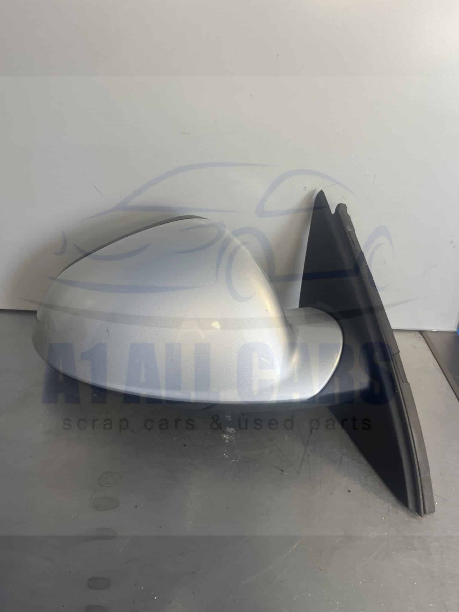Vauxhall Insignia 2009-2017 Off Side Electric Door Mirror – Silver Z176