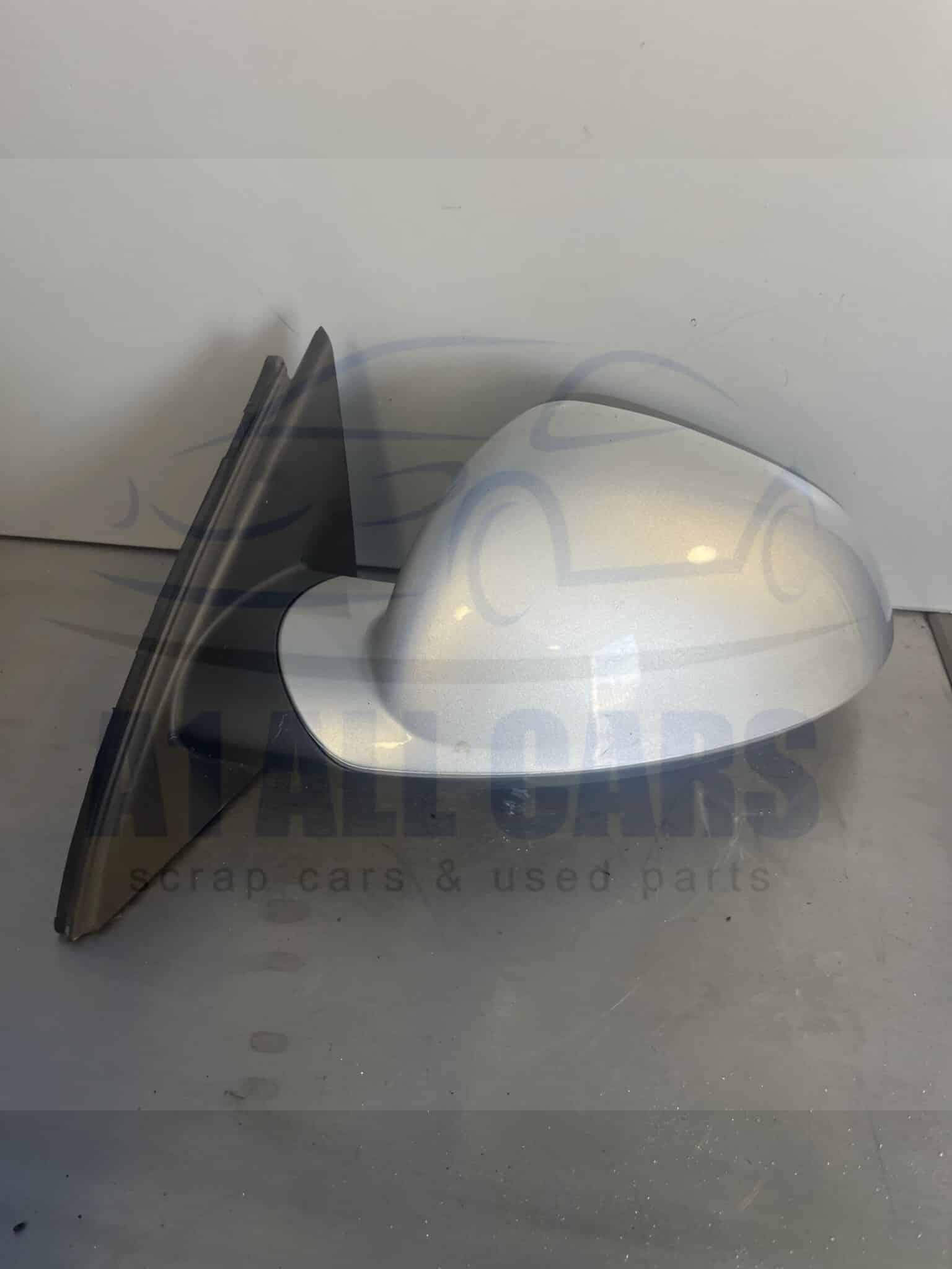 Vauxhall Insignia 2009-2017 Near Side Electric Door Mirror – Silver Z176