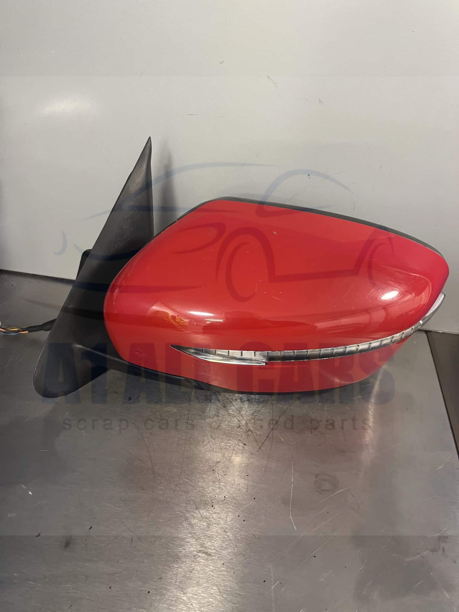 Nissan Juke 2014-2019 Near Side Electric Door Mirror – Red Z10 Colour Code ( Power Fold )
