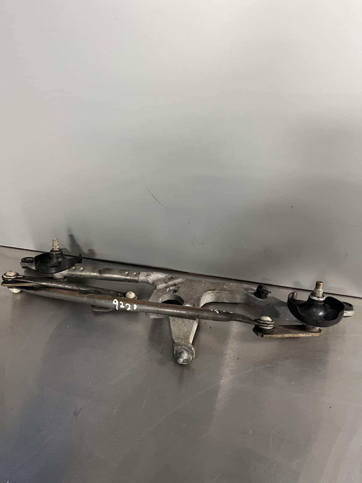 Toyota Auris 2013-2018 Wiper Linkage