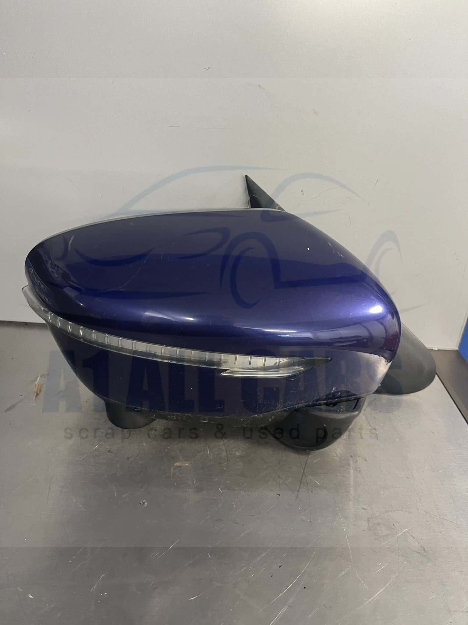 Nissan Juke 2014-2019 Off Side Electric Door Mirror – Blue RBN Colour Code ( Camera And Power Fold )