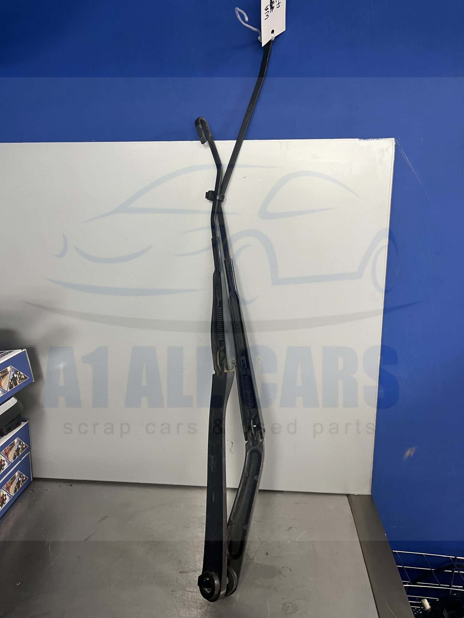 Nissan Juke 2010-2019 Front Wiper Arms- Pair
