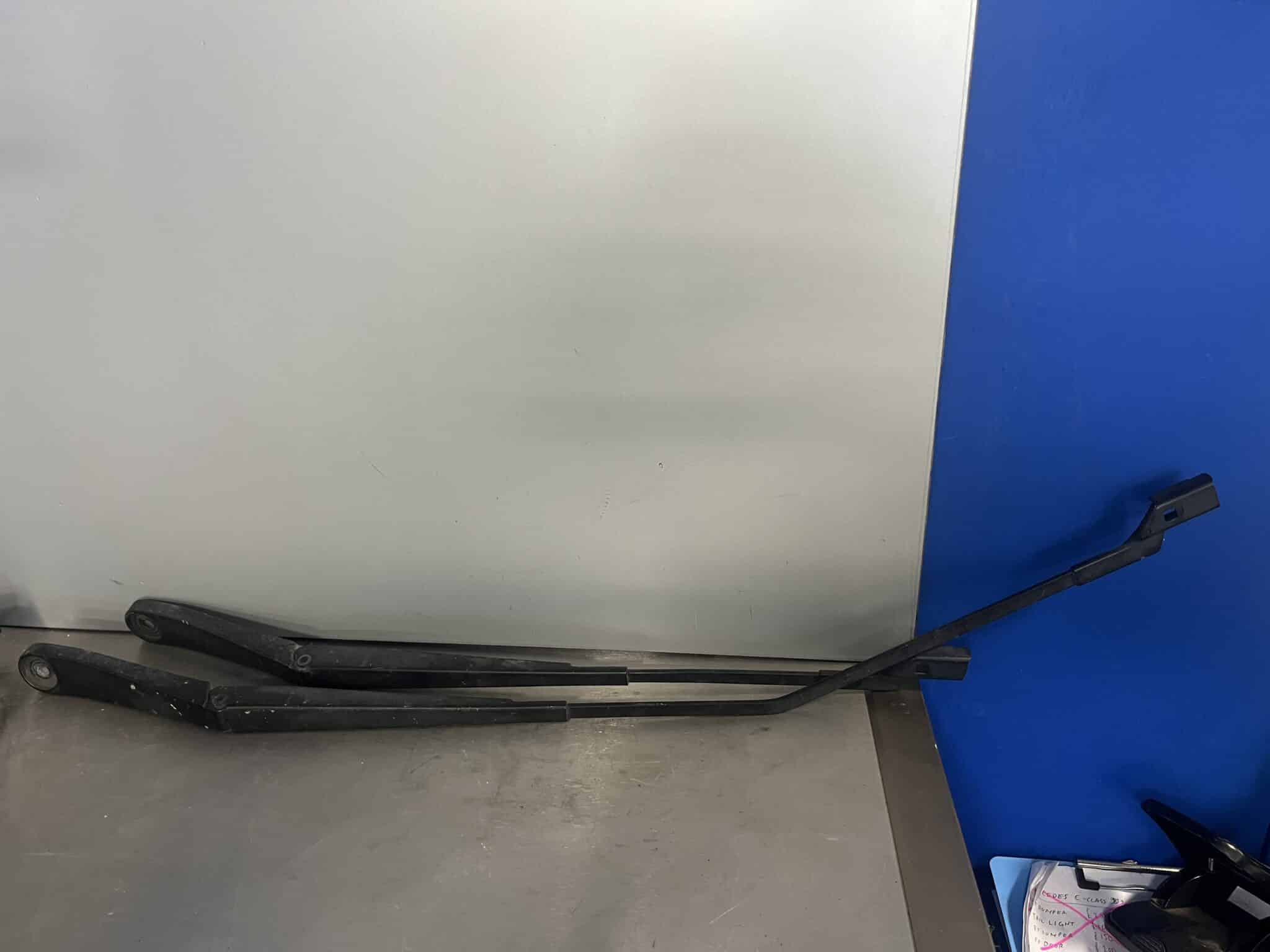 Ford Transit 2014-2019 Front Wiper Arms – Pair