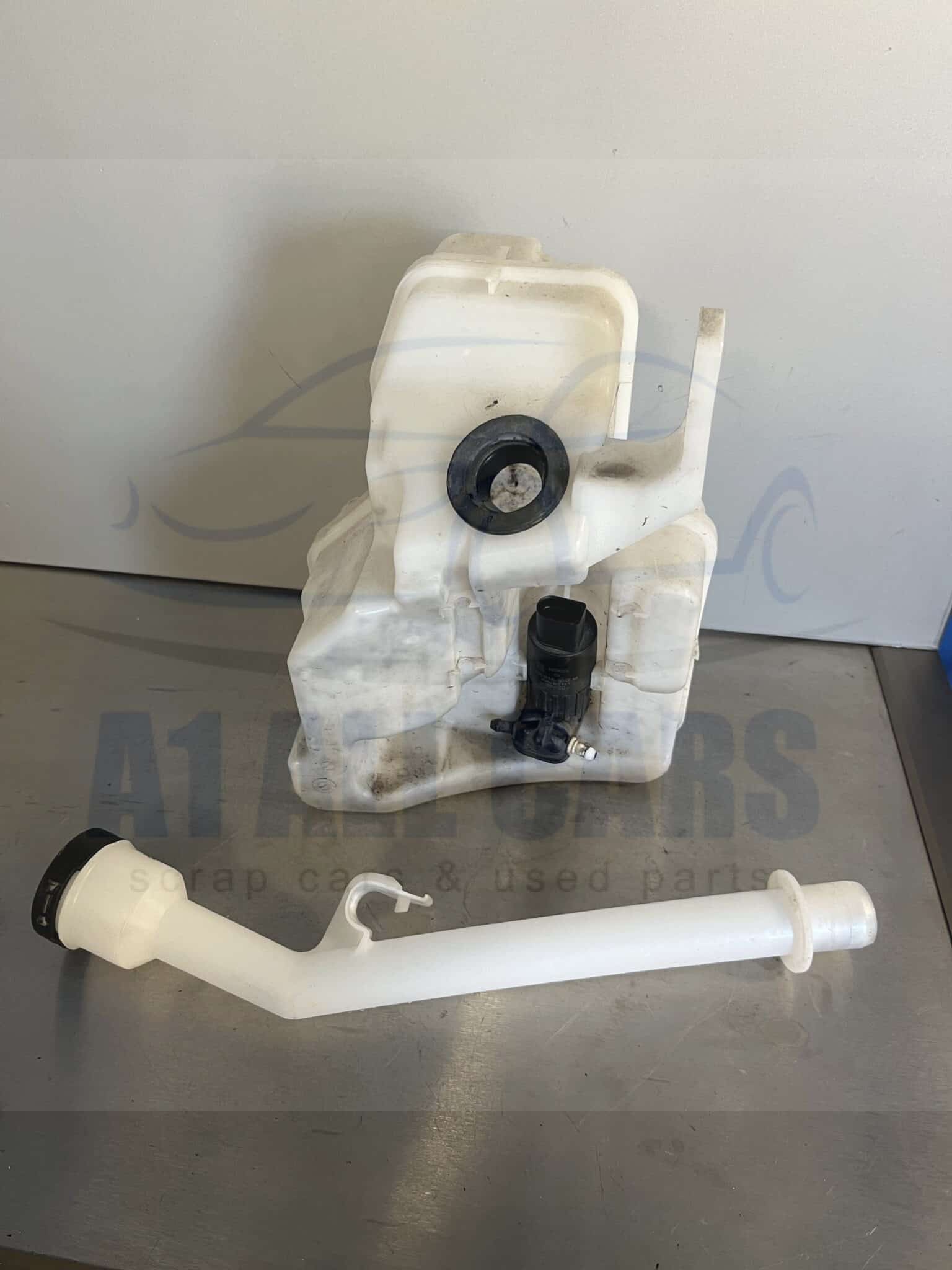 Vauxhall Crossland 2017-2024 Windscreen Washer Bottle – 39138620