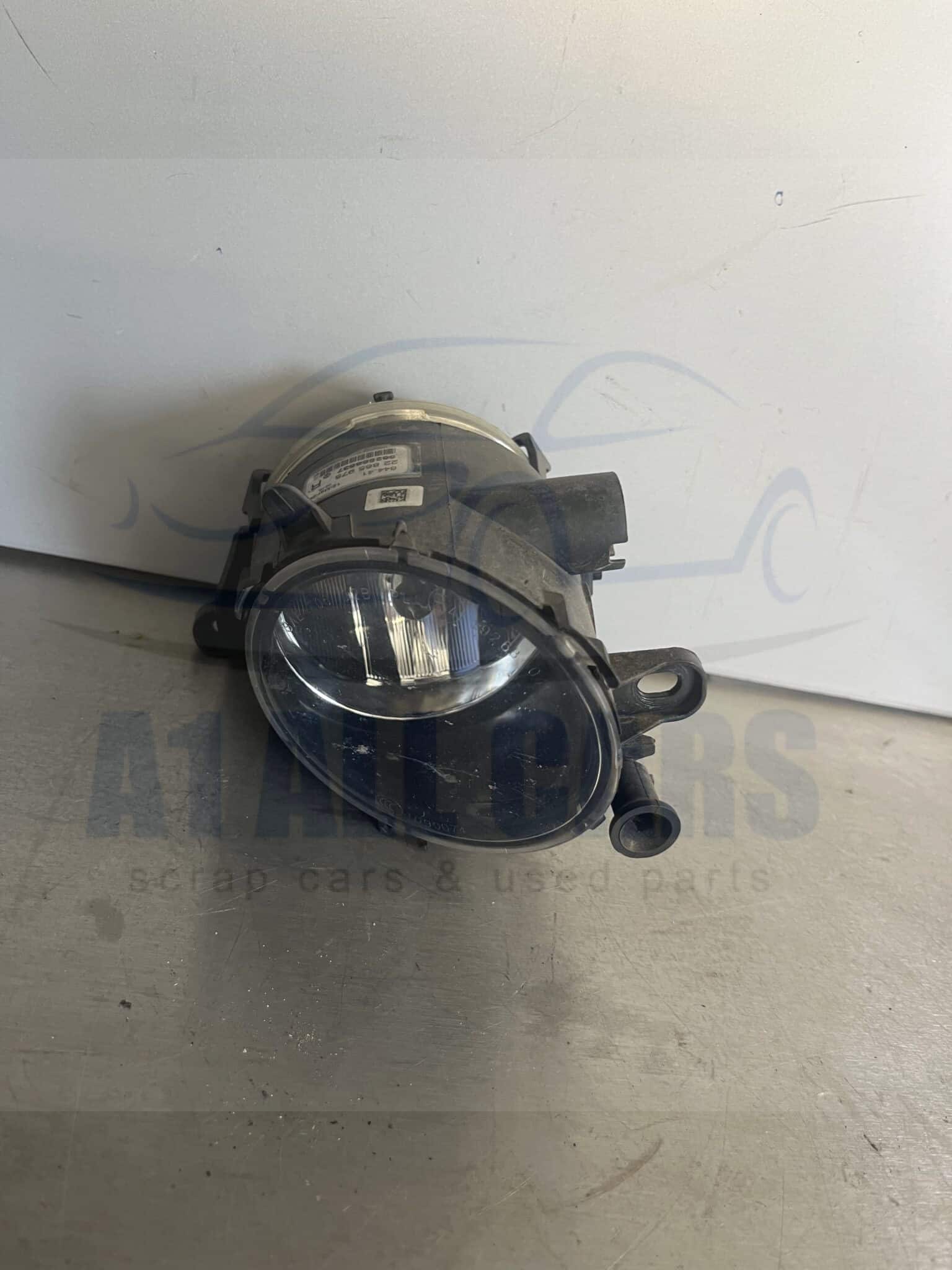 Vauxhall Insignia 2013-2017 / Vauxhall Crossland 2017-2021 Off Side Front Fog Lamp – 22865975