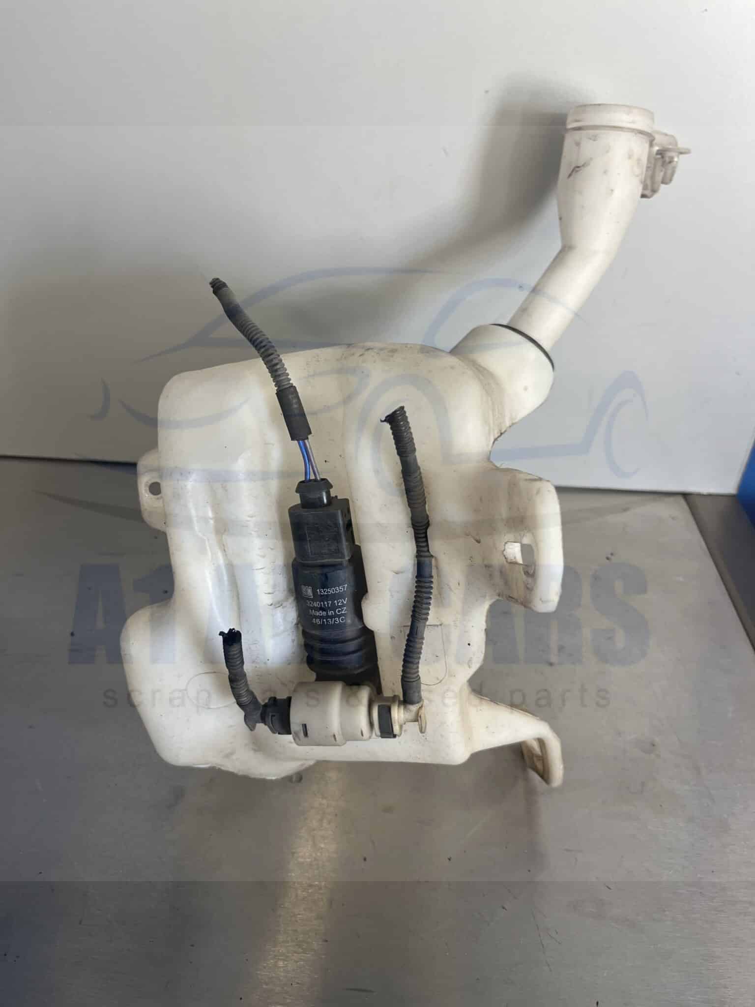 Vauxhall Adam 2013-2017 Windscreen Washer Bottle – 13354363