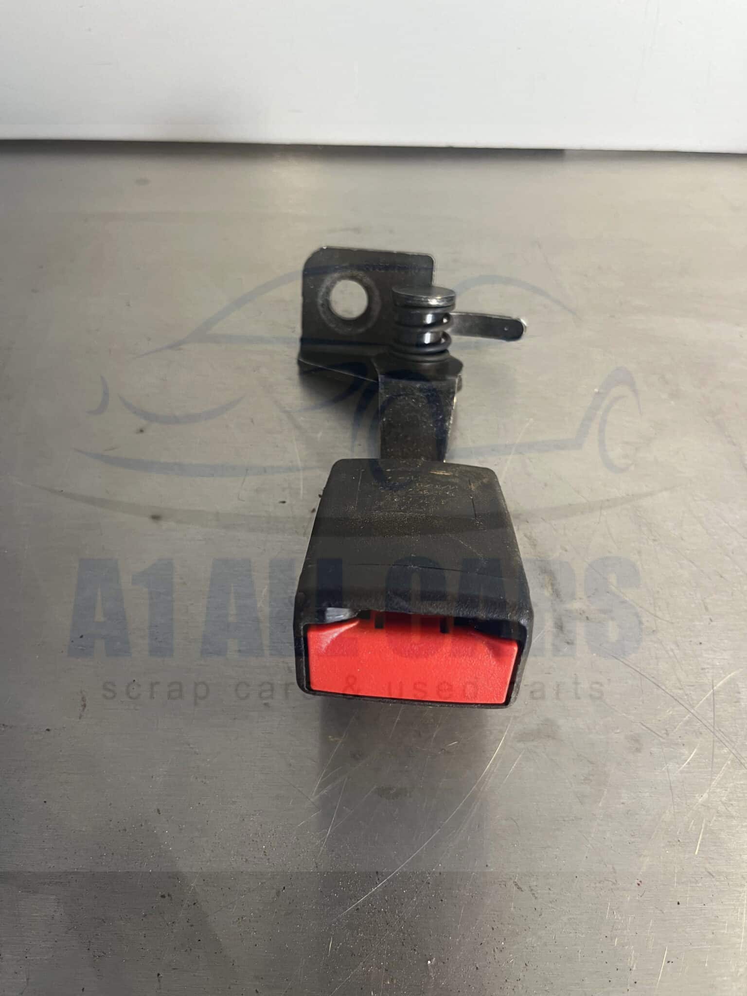 Vauxhall Insignia 2009-2017 5 Door Hatchback Near Side Rear Seatbelt Anchor – 13267139