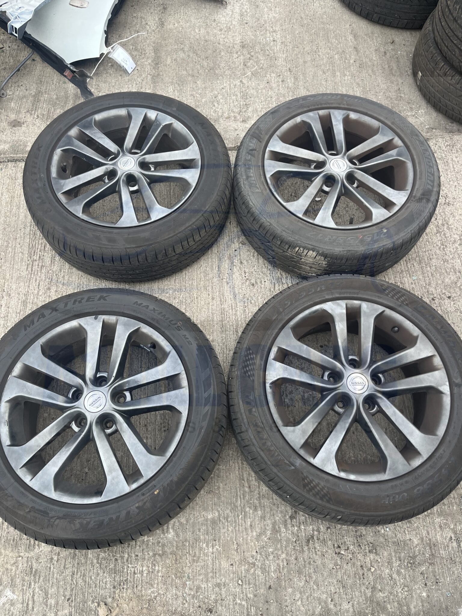 Nissan Juke 2010-2019 Full Set Of 17″ Alloy Wheels With Tyres – 215/55/17