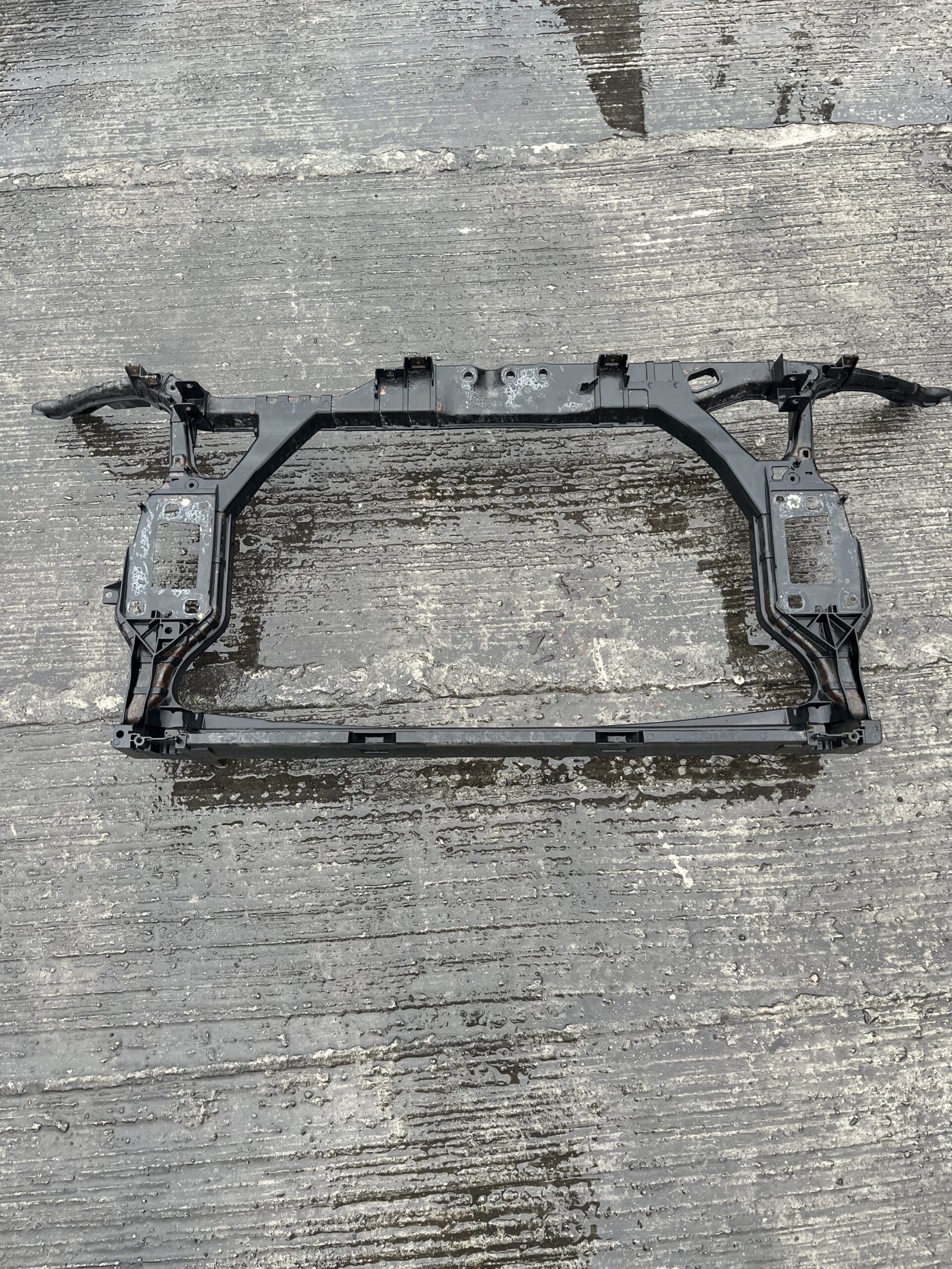 Audi A4 2008-2012 2.0 TDI Front Panel