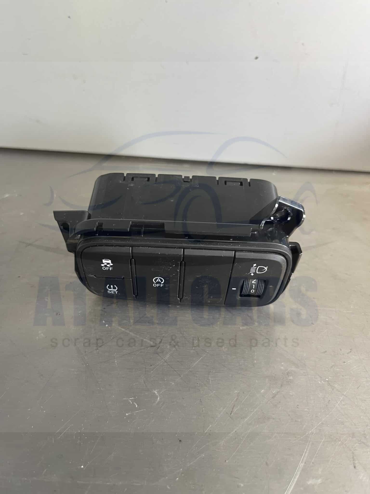 Hyundai i20 2020-2025 Stop Start Switch – 93700Q0910NNB