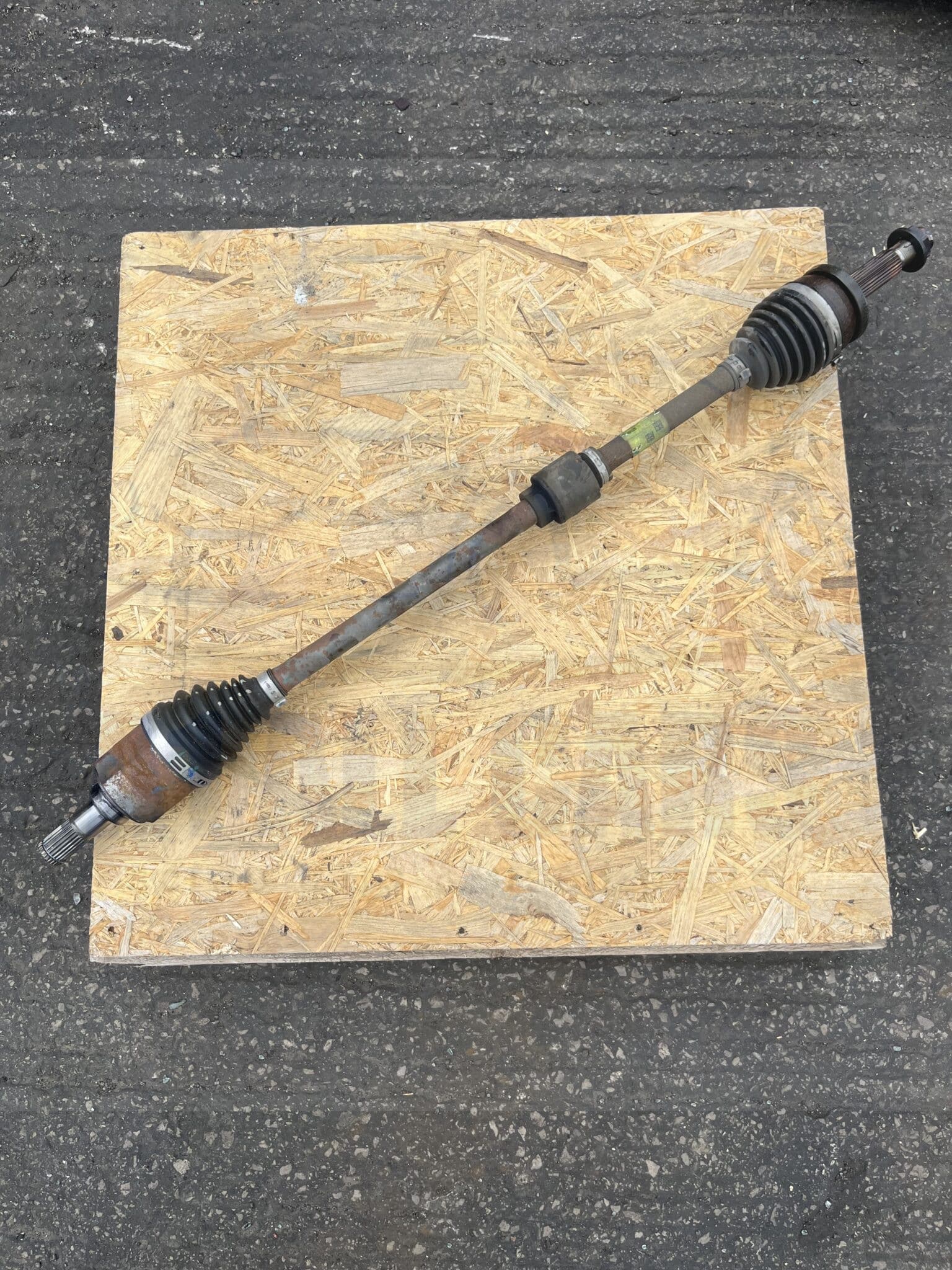 Hyundai i20 2020-2025 1.0 Petrol 6 Speed Manual Off Side Driveshaft – 49501-Q0300