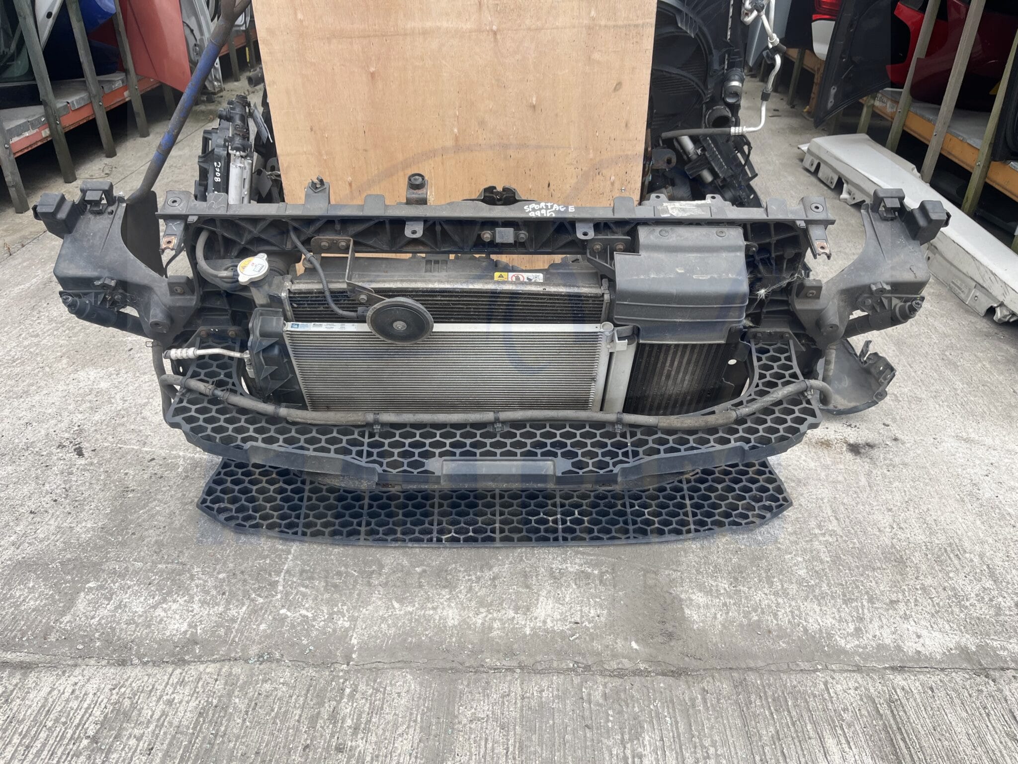 KIA Sportage 2010-2016 MK3 2.0 Diesel Automatic Front Panel And Radiator Pack With AC