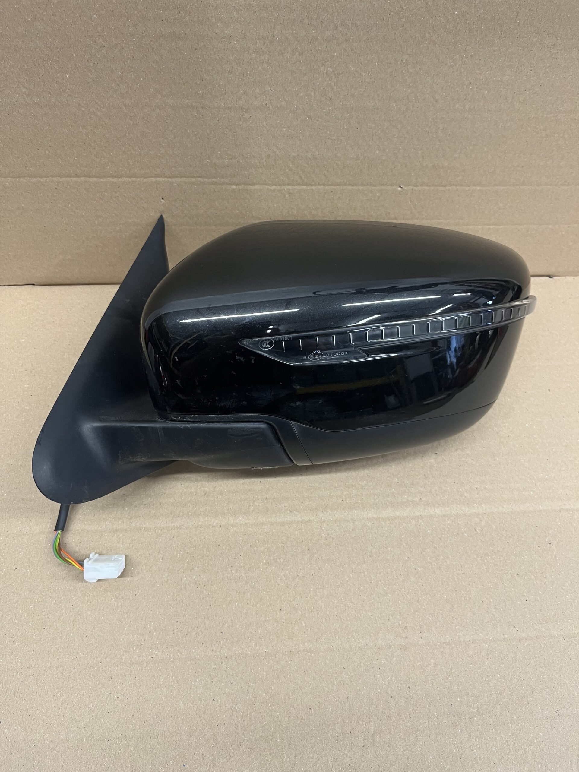 Nissan Juke 2014-2019 Near Side Electric Door Mirror – Black