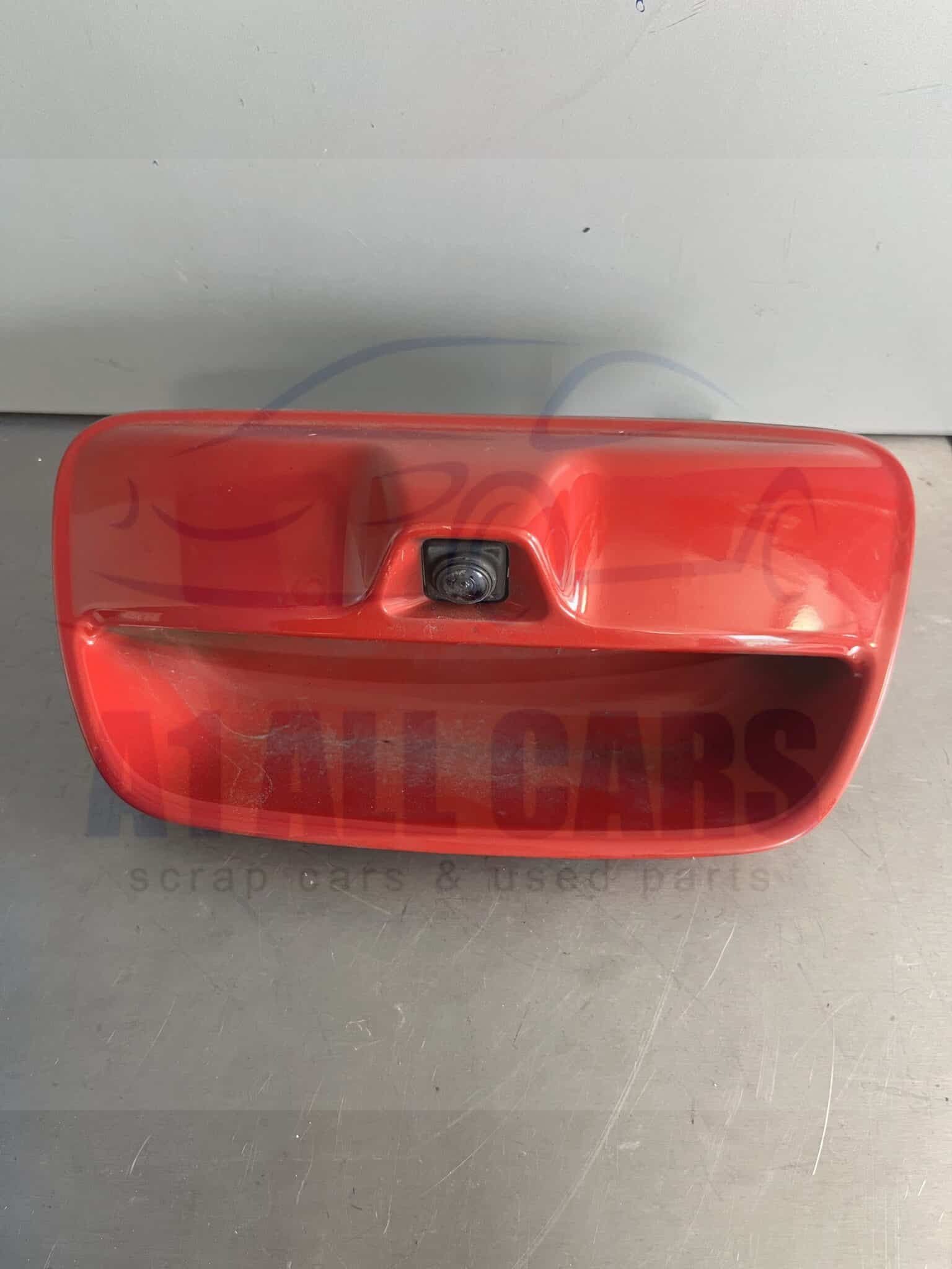 Nissan Leaf 2010-2017 Hatchback Tailgate Release Switch / Camera – Red