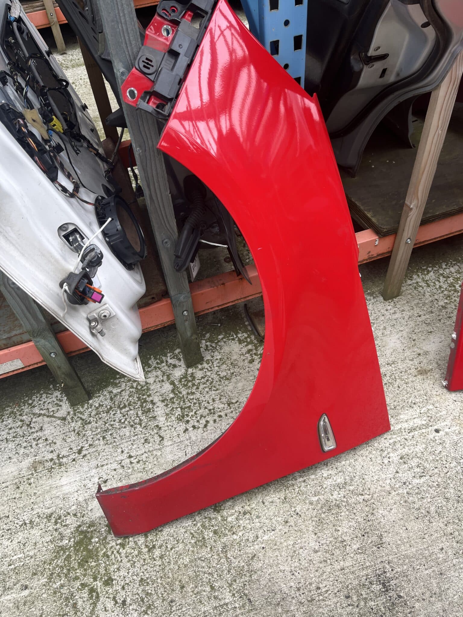 Vauxhall Zafira Tourer 2012-2017 MPV Near Side Wing – Red Z50B Colour Code