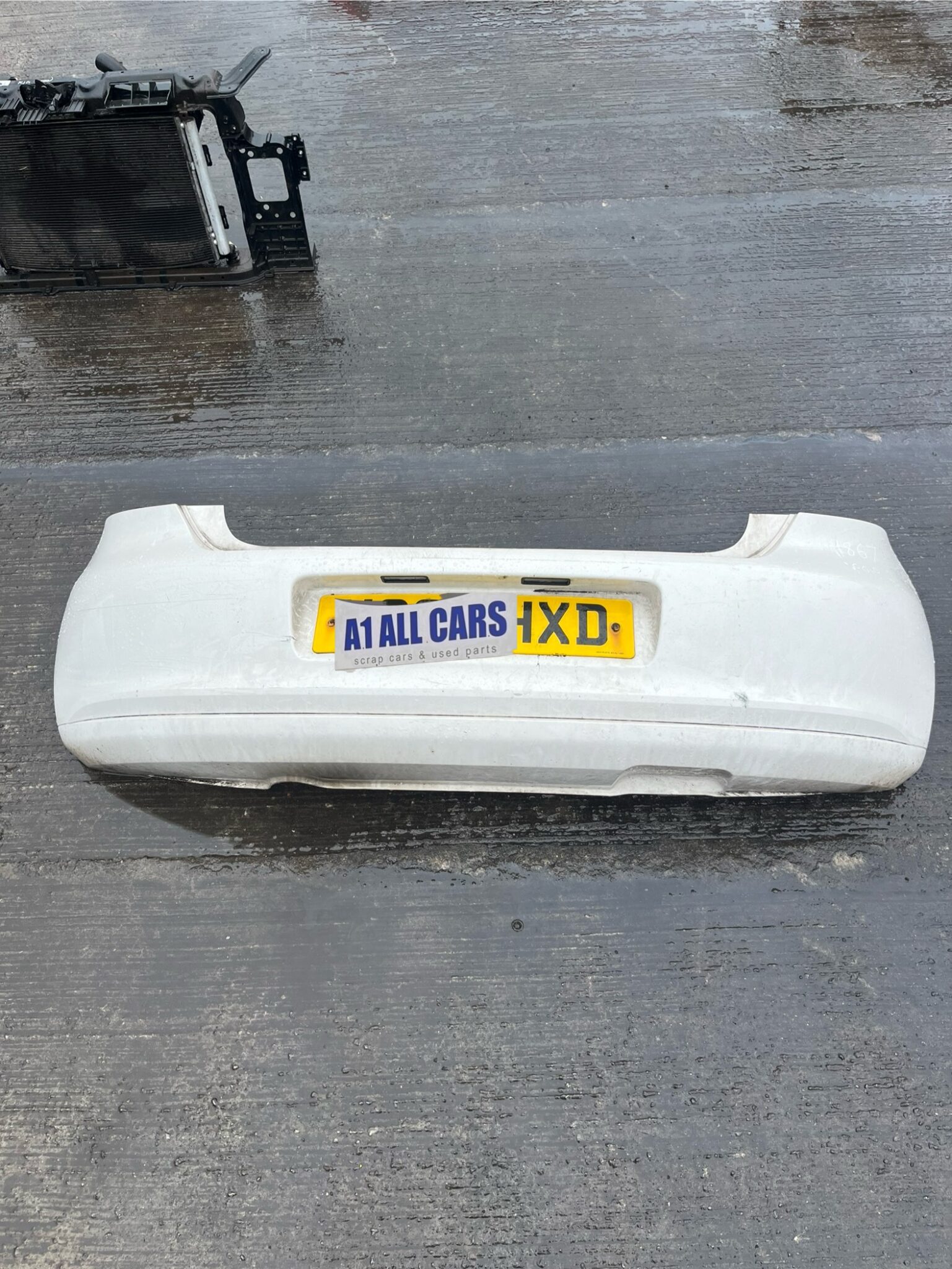 Volkswagen Polo 2009-2014 Hatchback Rear Bumper – White LB9A Colour Code ( Few Small Marks And Scratches )