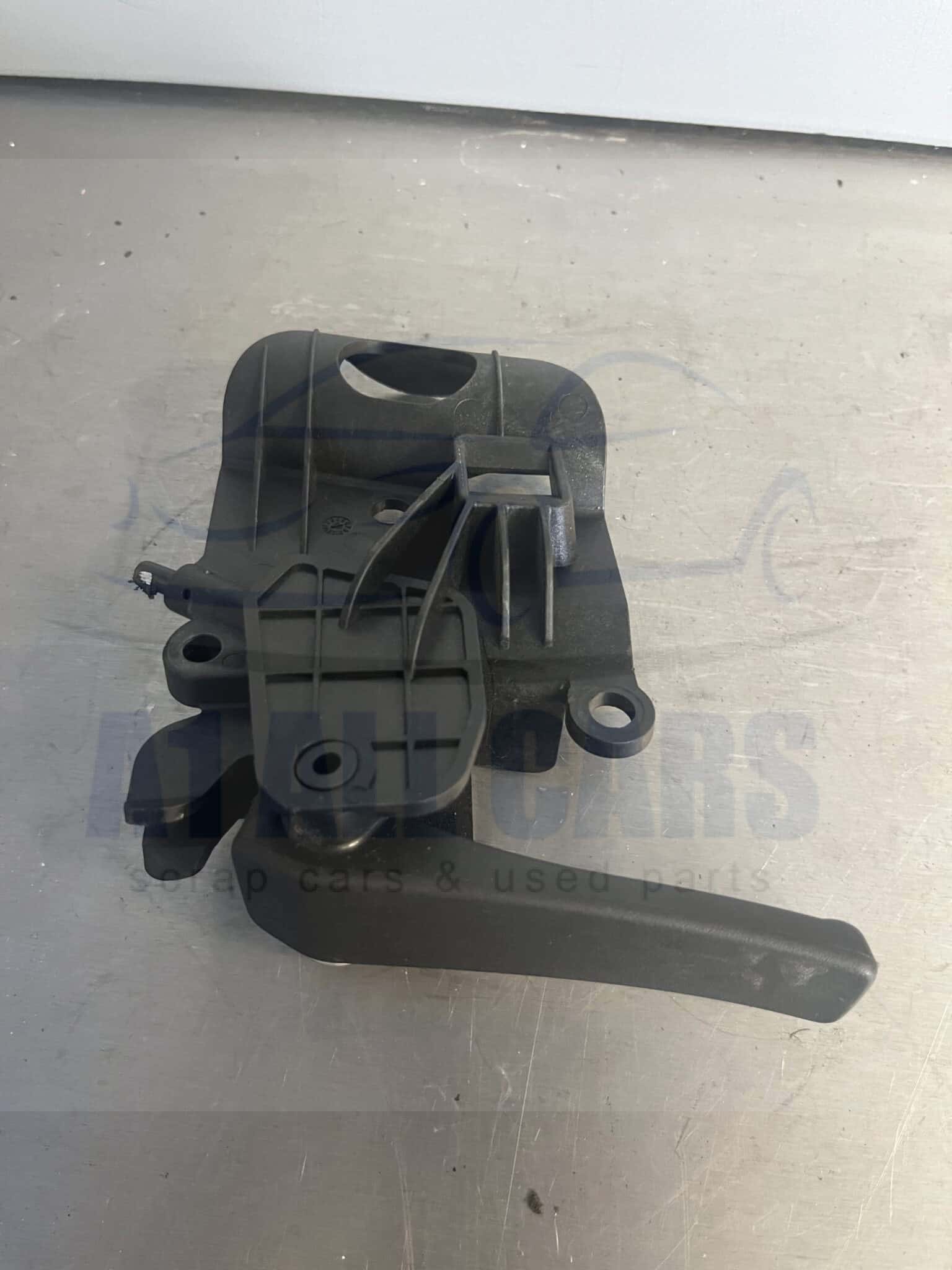 Citroen C4 Picasso 2013-2018 Bonnet Release Handle