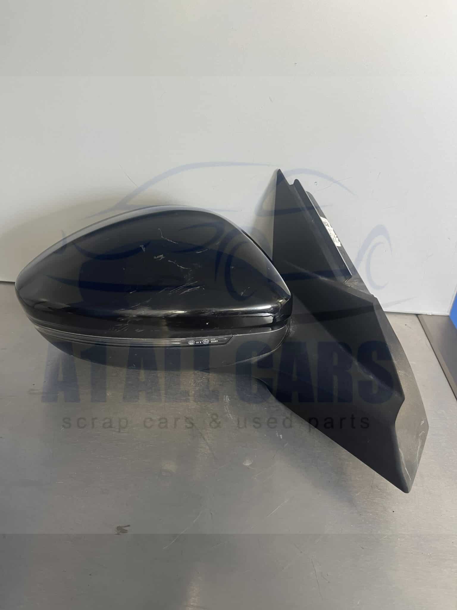 Peugeot 2008 2019-2026 Off Side Electric Door Mirror – Black ( Scratch On Cover )