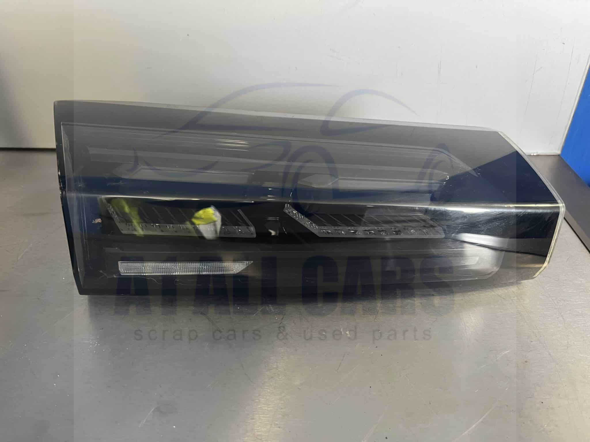 Peugeot 2008 2019-2026 5 Door Hatchback Near Side Taillamp On Tailgate – 9850439280