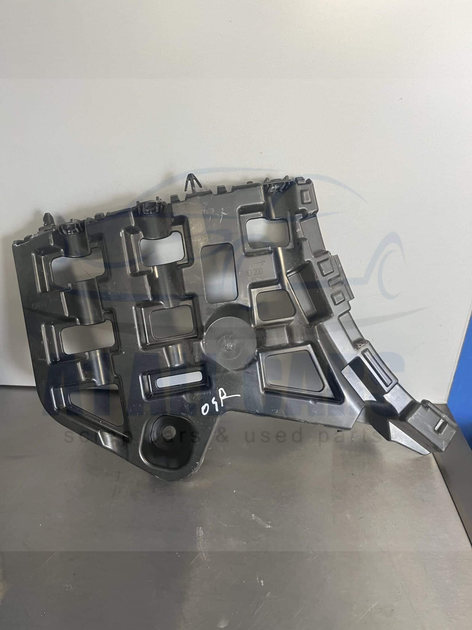 Peugeot 2008 2019-2026 5 Door Hatchback Off Side Rear Bumper Bracket – 9825853980