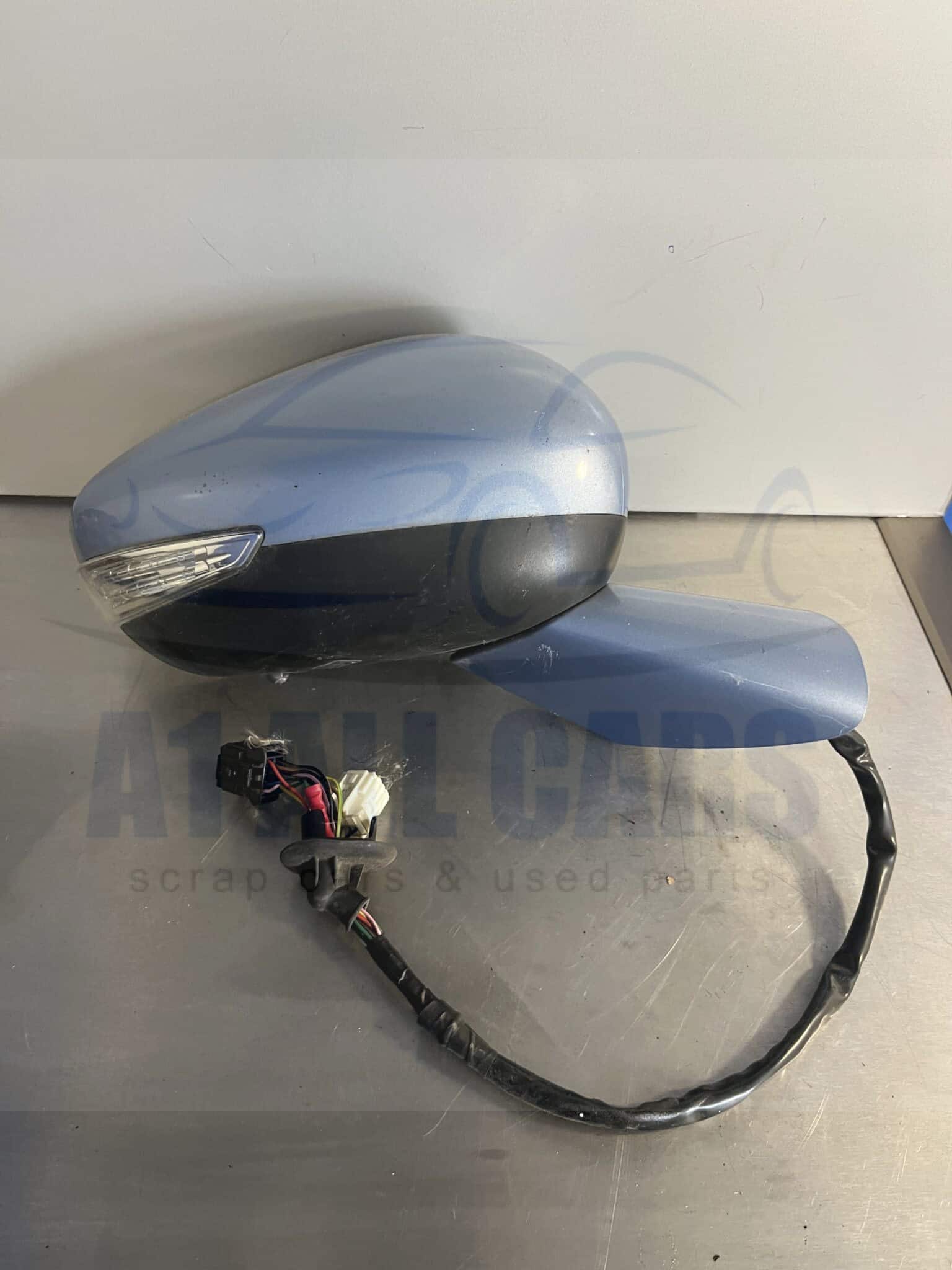 Citroen C4 Picasso 2013-2018 MPV Off Side Electric Door Mirror – Blue EHHC Colour Code ( Puddle Lamp Version )
