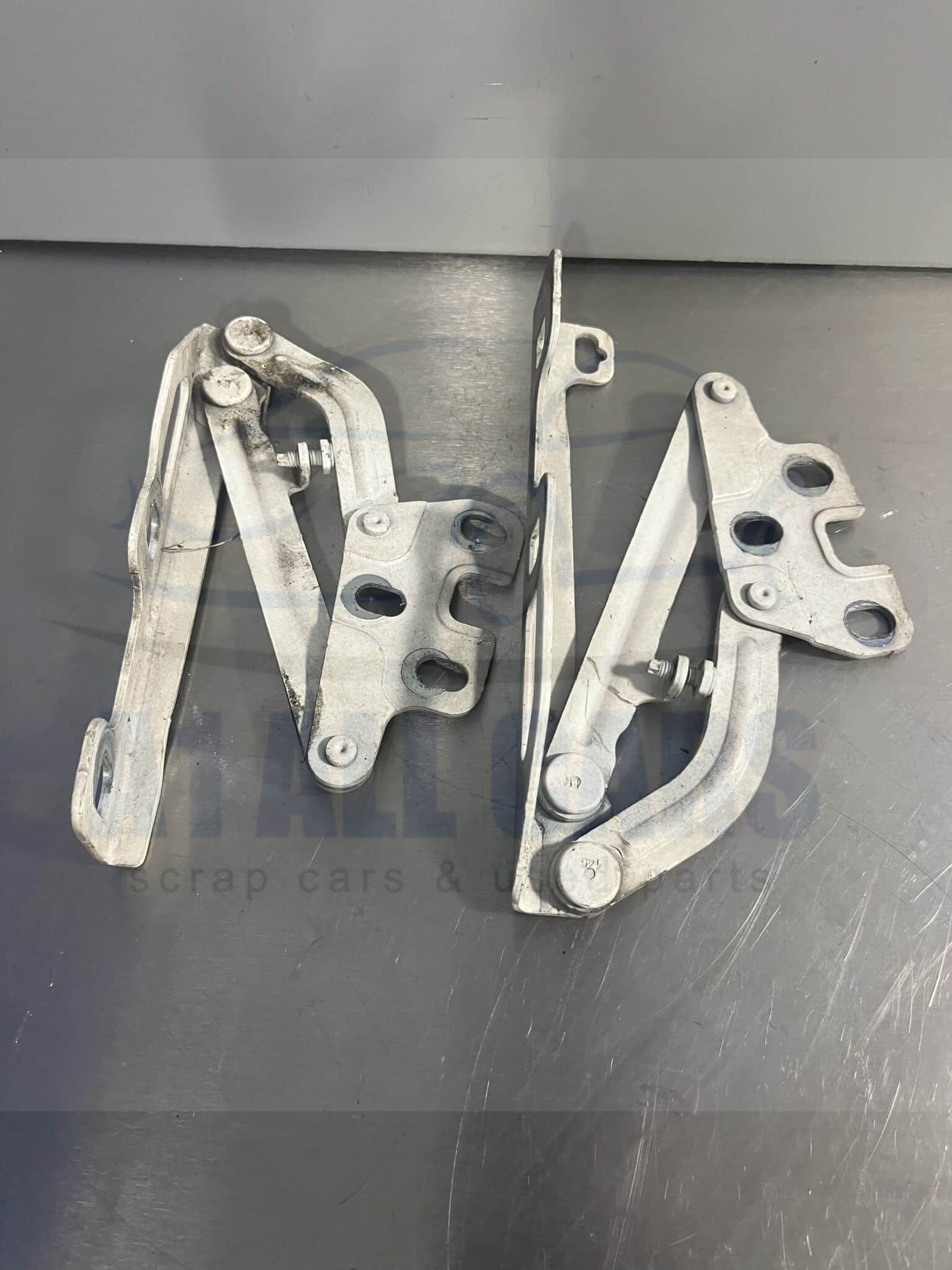 Vauxhall Corsa 2014-2019 Bonnet Hinges – Pair