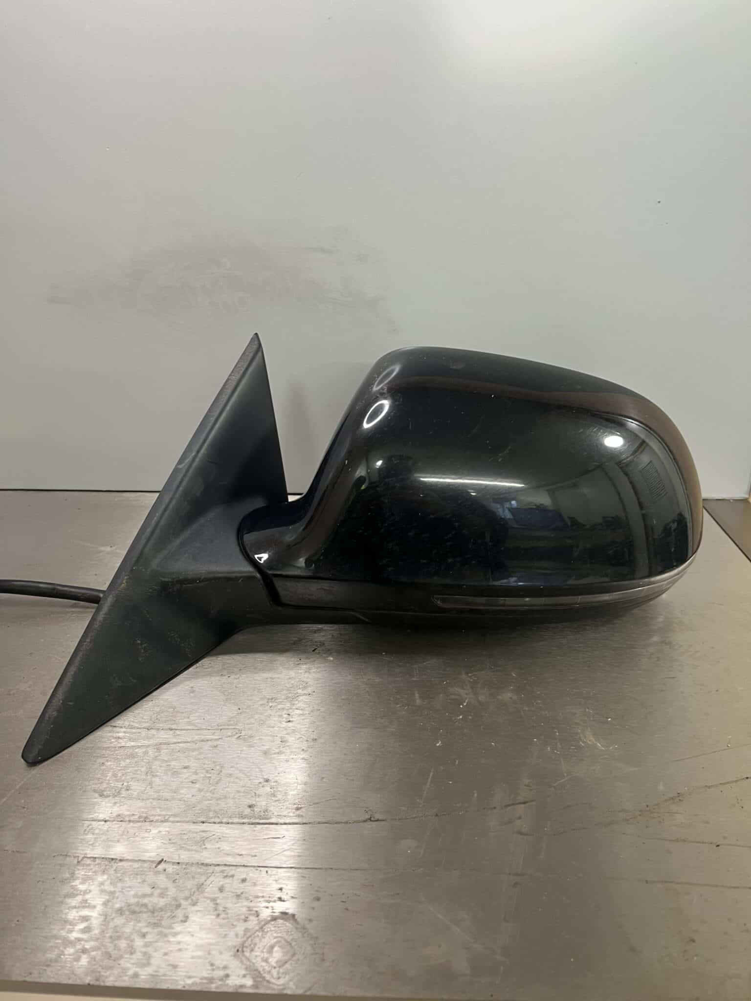 Audi A5 2008-2012 Near Side Electric Door Mirror – Black LZ9Y ( Power Fold )