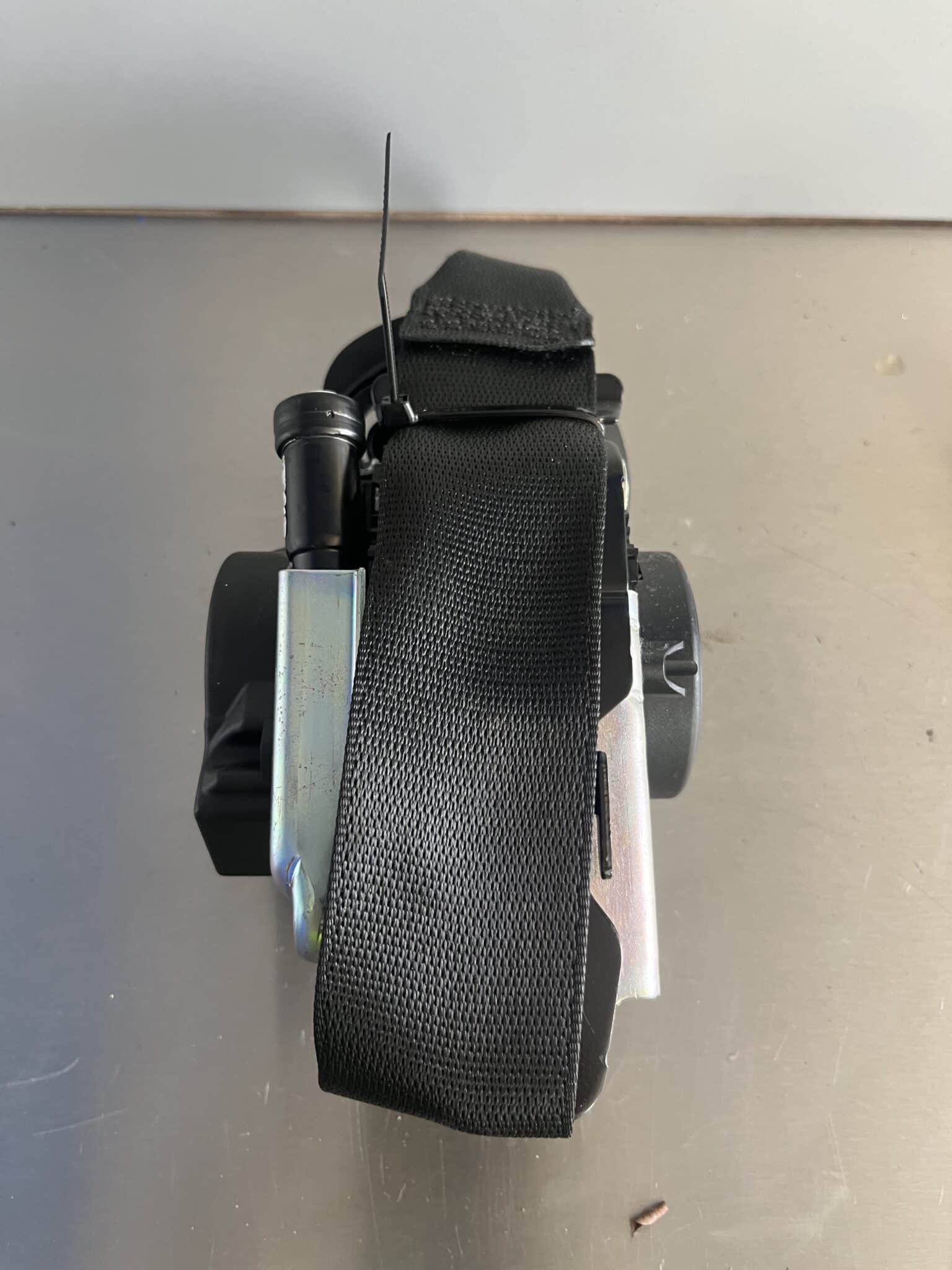 Mercedes C Class 2014-2019 5 Door Near Side Front Seatbelt – 622765700