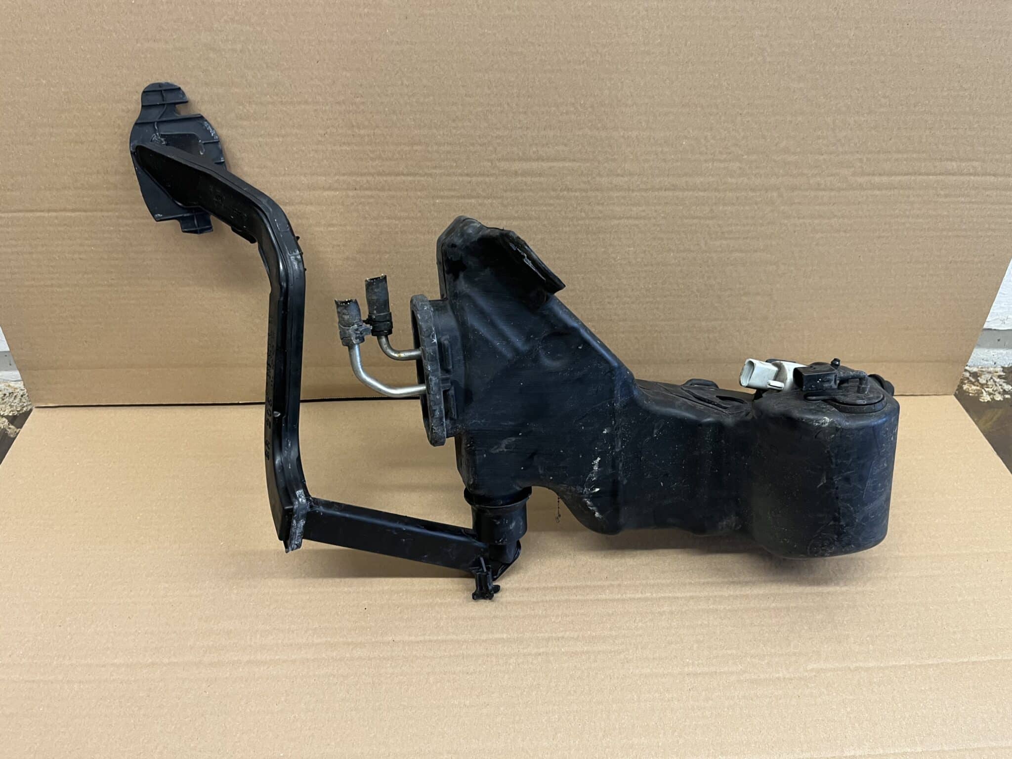 Mercedes C Class W205 2014-2021 Windscreen Washer Bottle – A2058600260