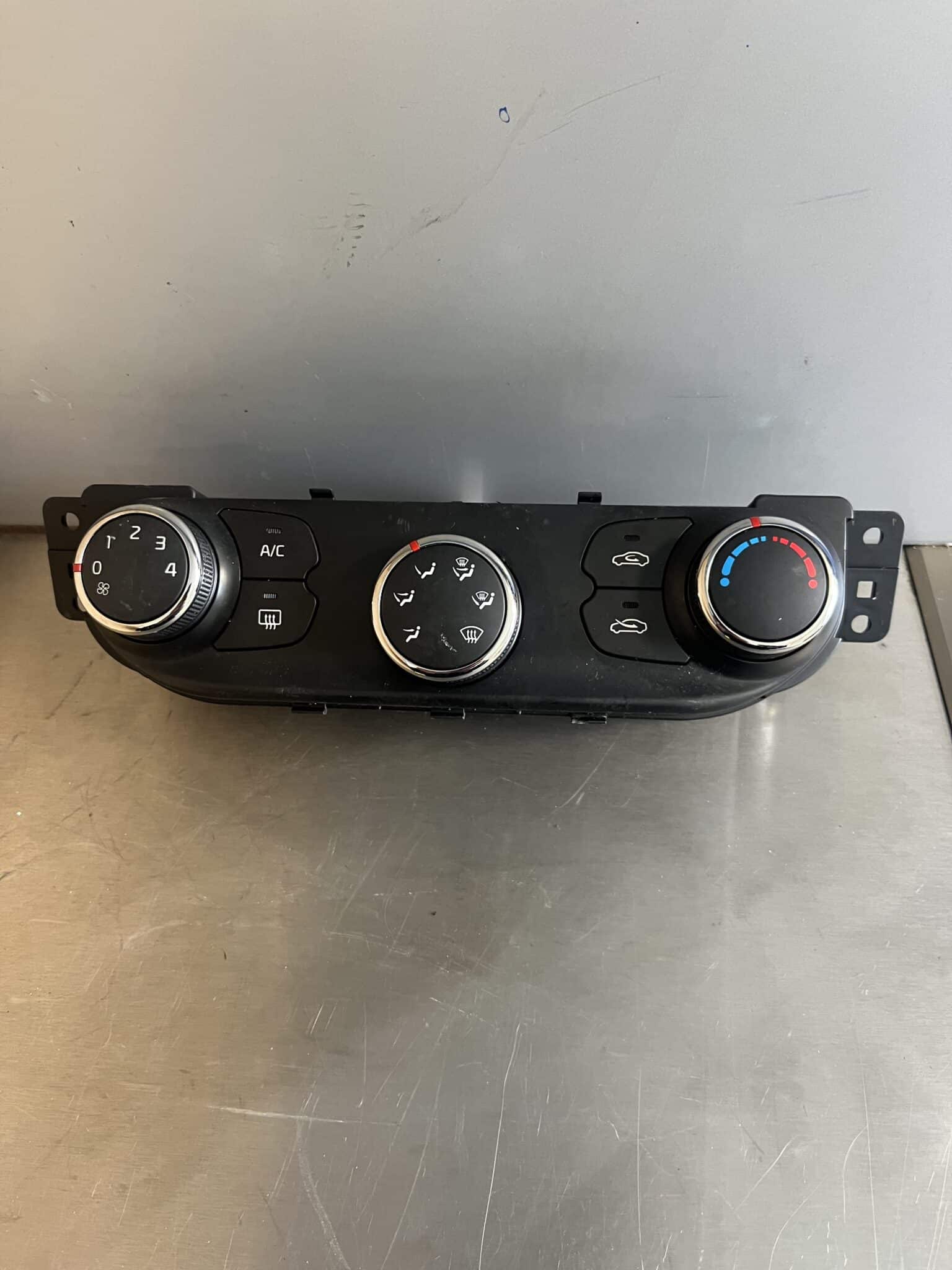 Kia Ceed 2012-2017 Heater Control Panel – AC – 97250-A2000