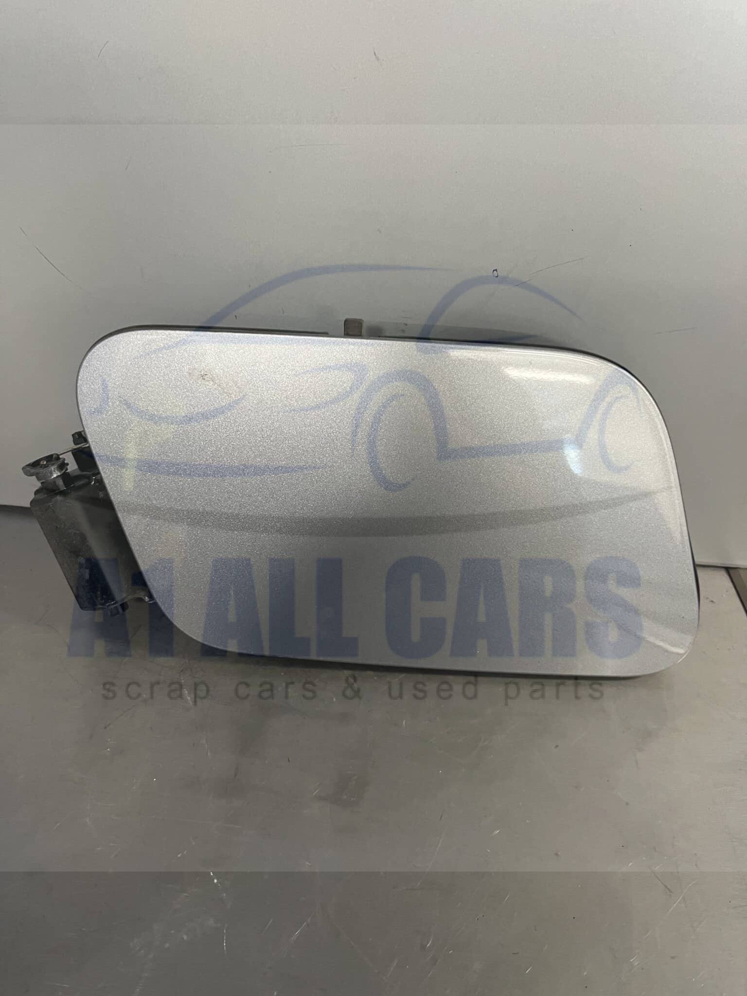 Vauxhall Grandland 2017-2021 Hatchback Fuel Filler Flap – Grey KCAC Colour Code